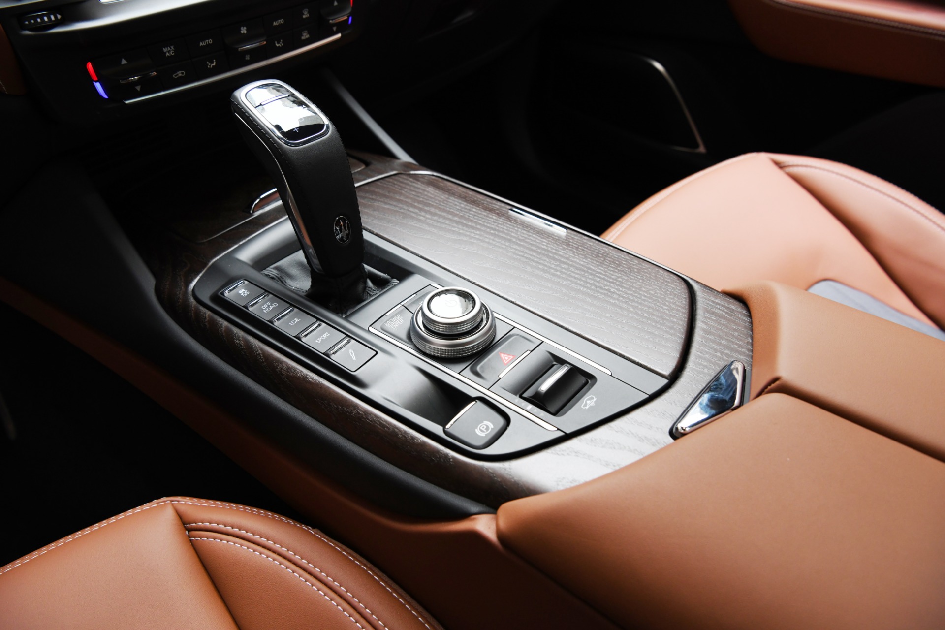 New 2021 Maserati Levante GranLusso | St. Petersburg, FL