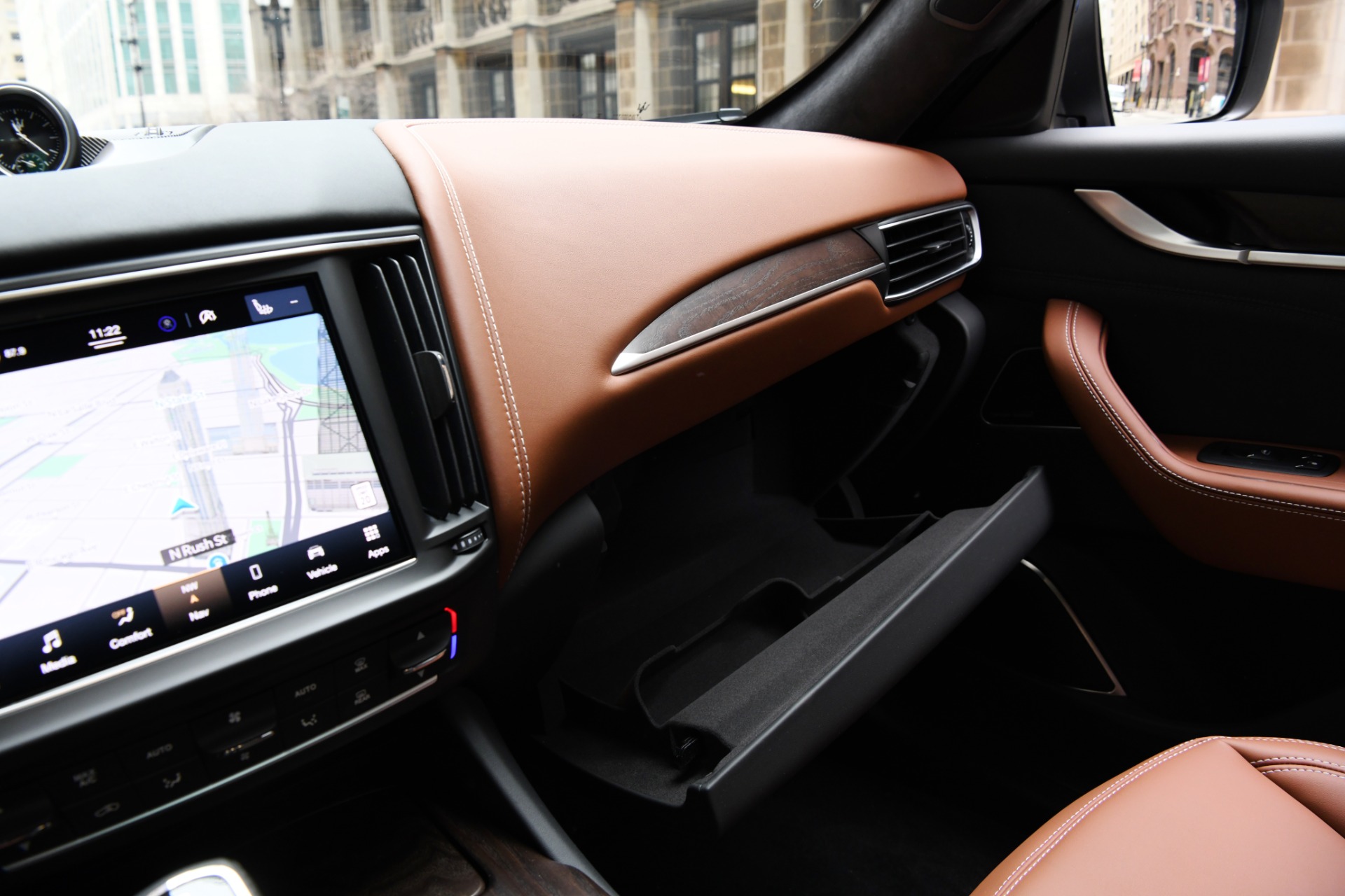 New 2021 Maserati Levante GranLusso | St. Petersburg, FL