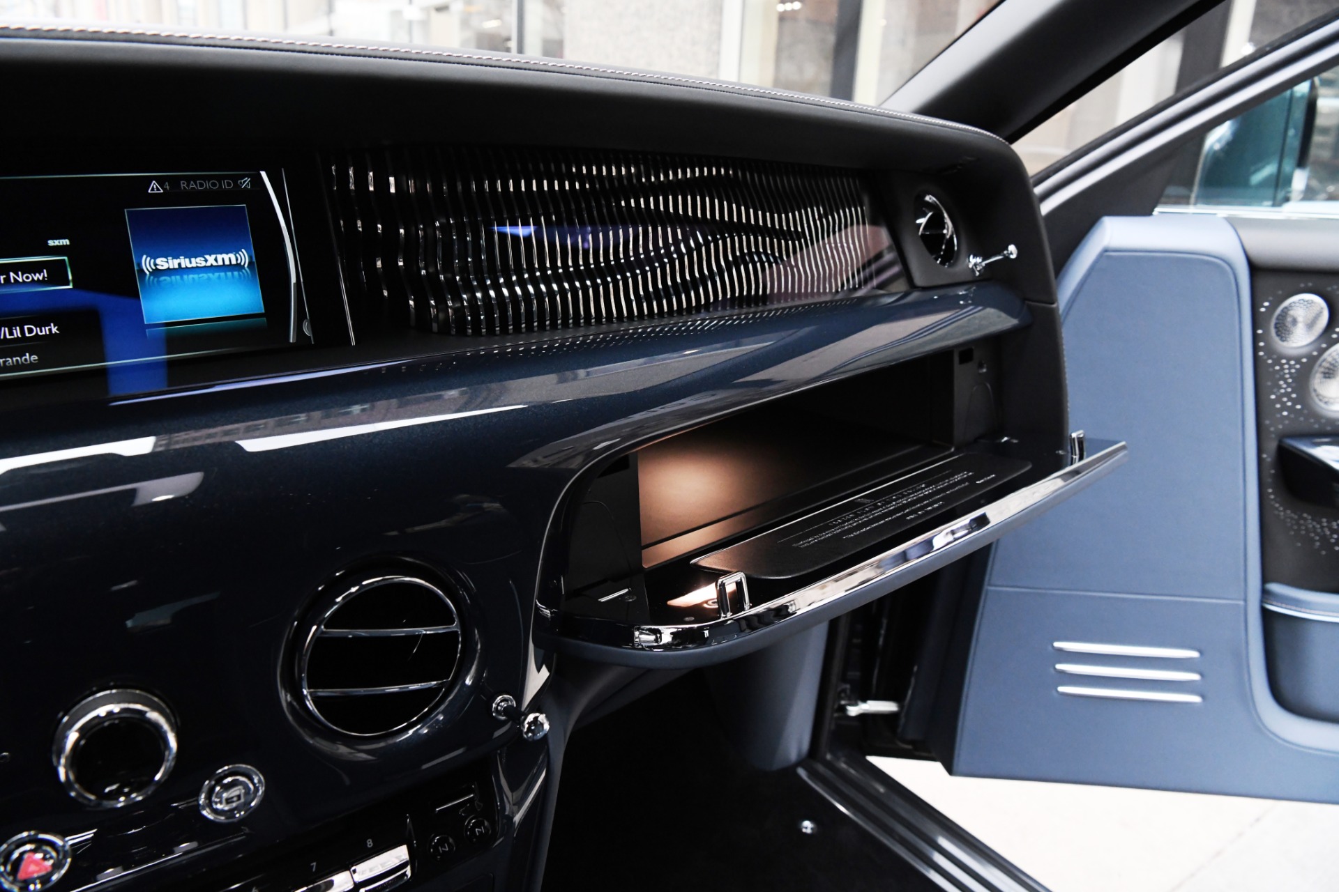 New 2021 Rolls-Royce Phantom Extended WHEELBASE Tempus Collection | St. Petersburg, FL