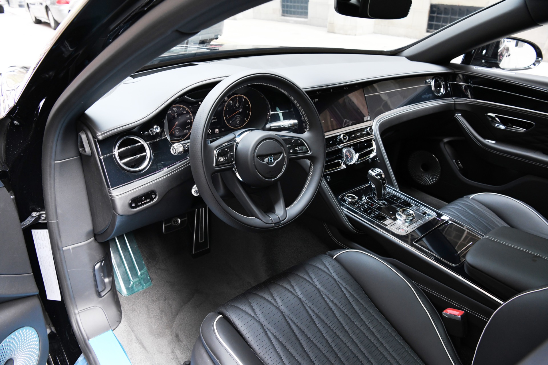 New 2021 Bentley FLYING SPUR V8 | St. Petersburg, FL