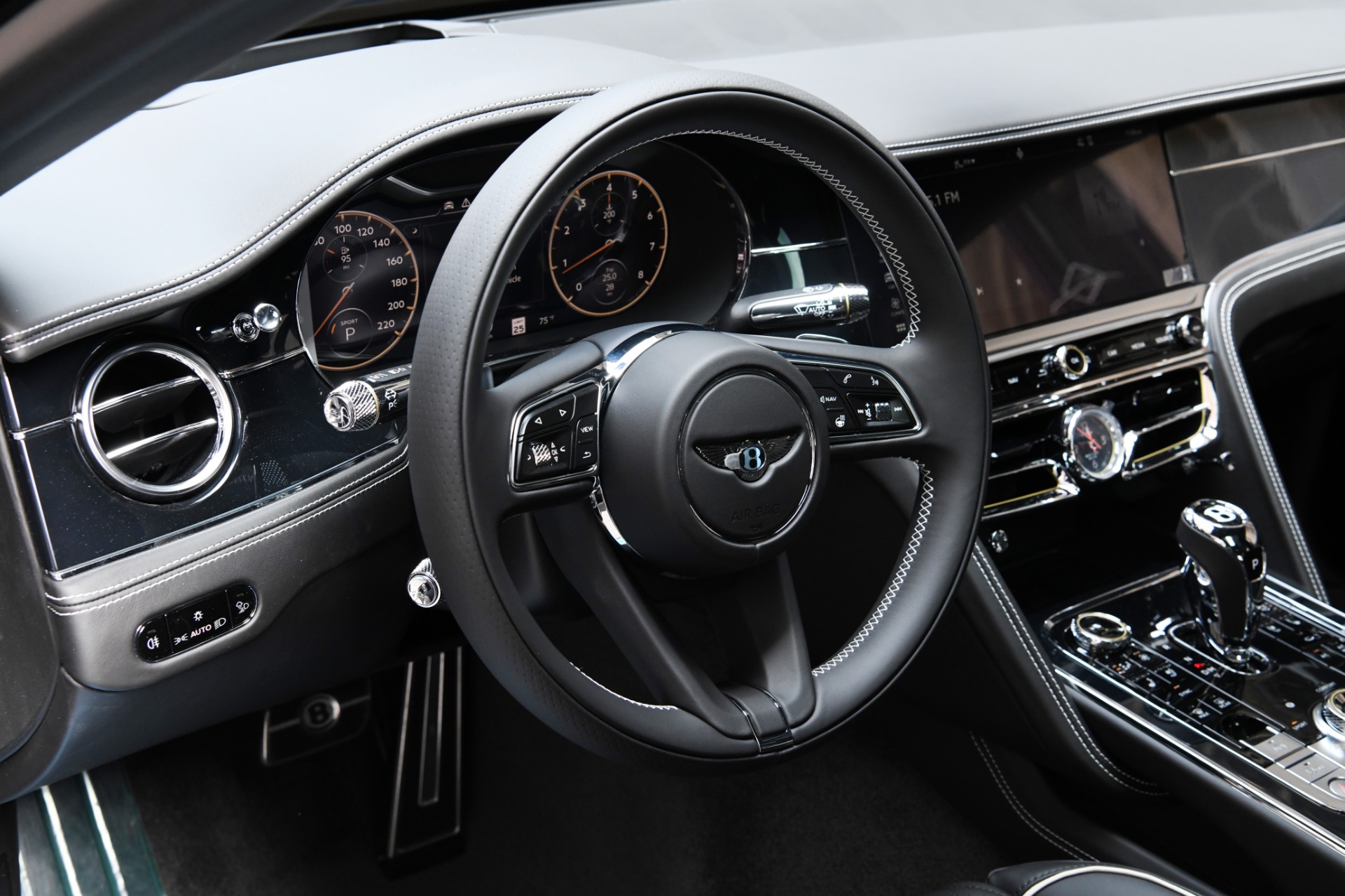 New 2021 Bentley FLYING SPUR V8 | St. Petersburg, FL