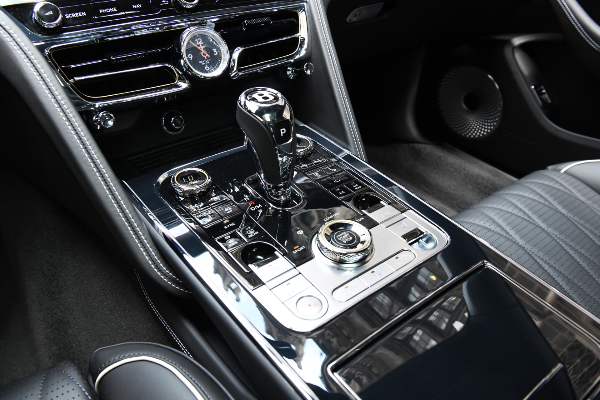 New 2021 Bentley FLYING SPUR V8 | St. Petersburg, FL