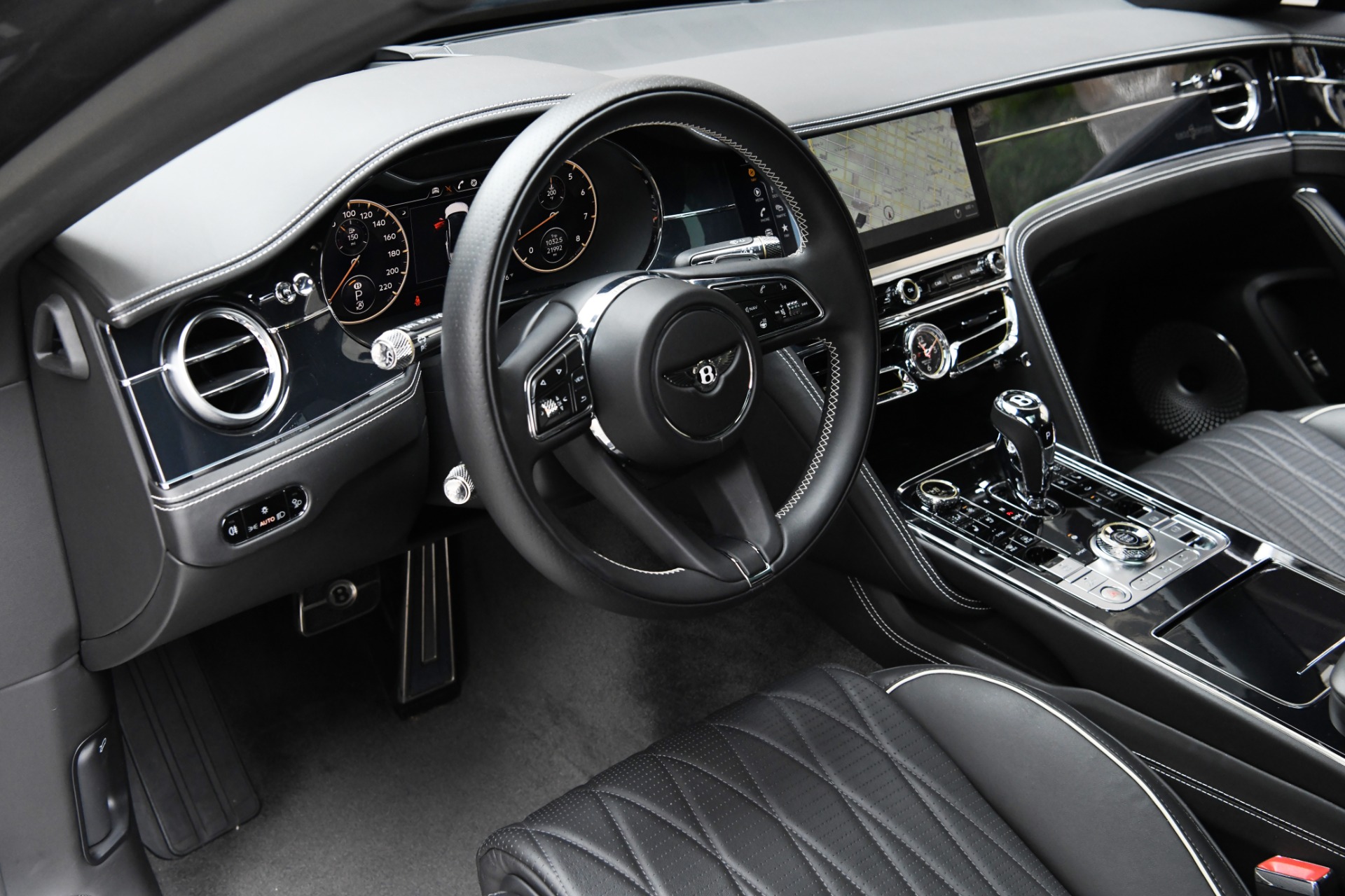 New 2021 Bentley FLYING SPUR V8 | St. Petersburg, FL