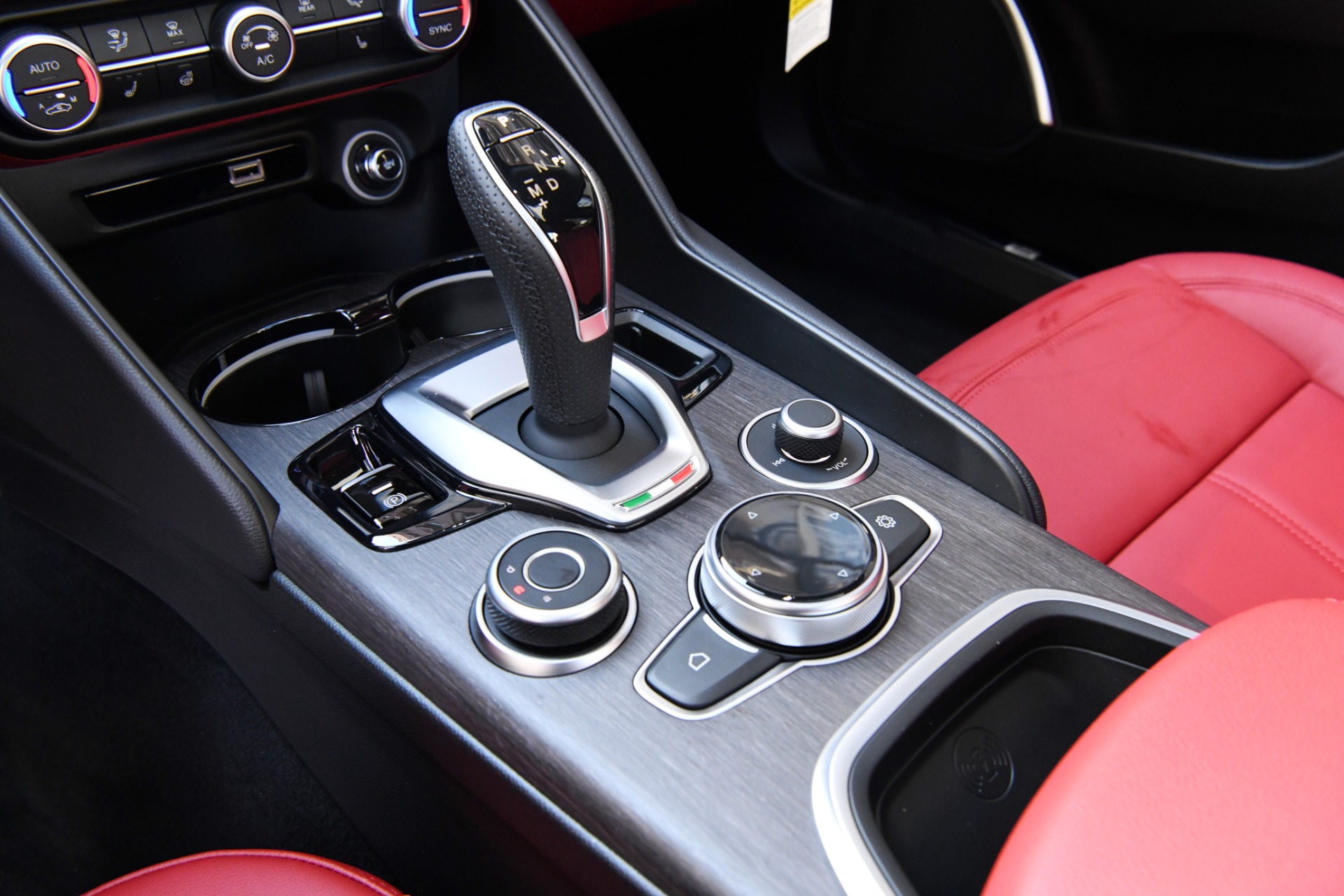 New 2021 Alfa Romeo Giulia Ti | St. Petersburg, FL