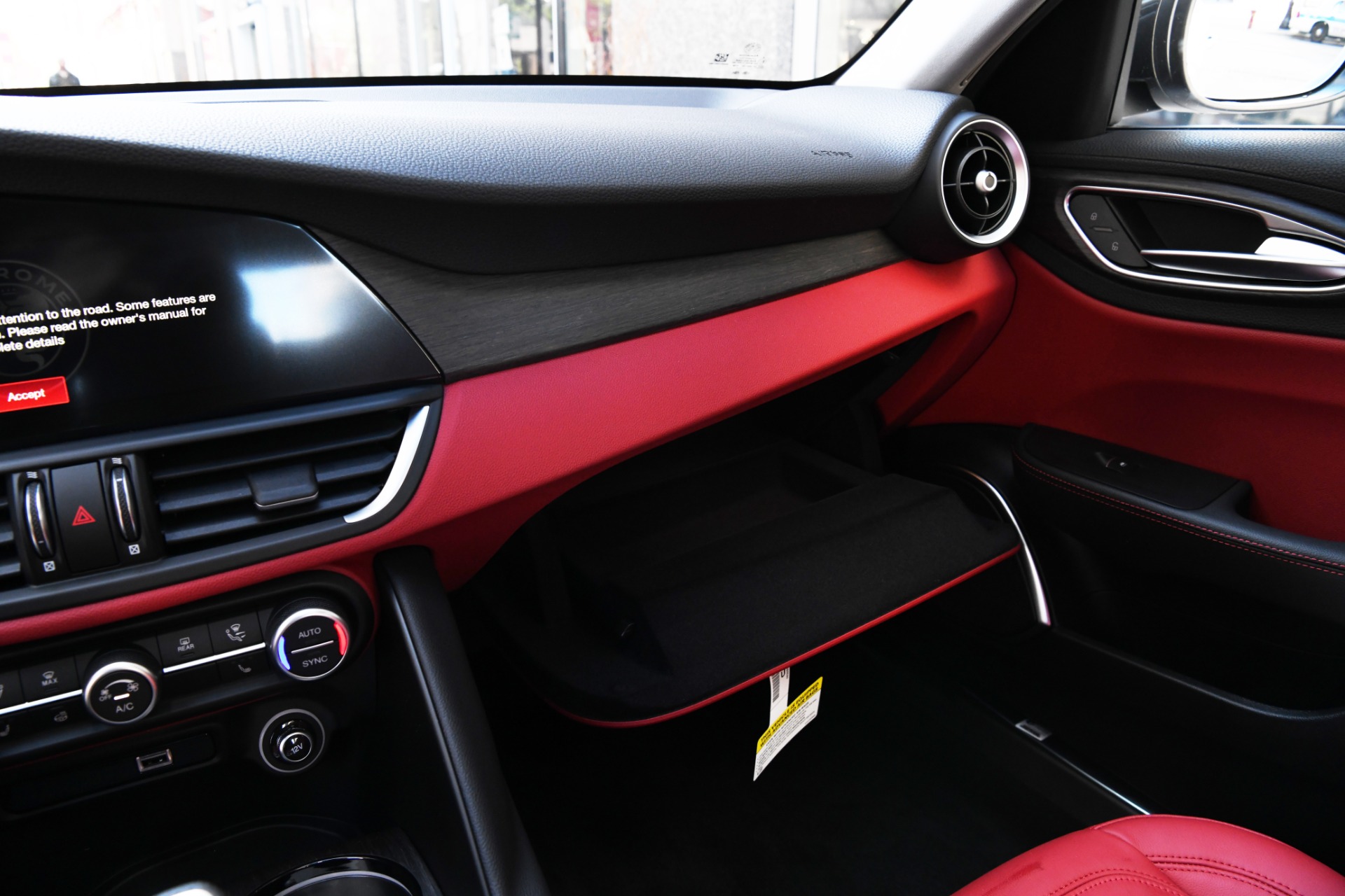 New 2021 Alfa Romeo Giulia Ti | St. Petersburg, FL