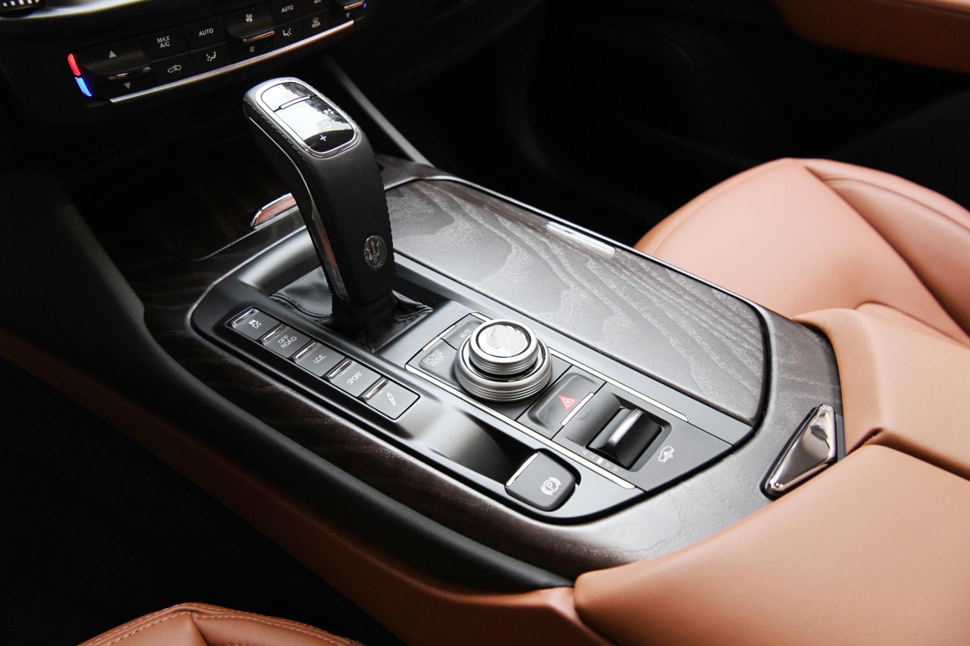 New 2021 Maserati Levante | St. Petersburg, FL