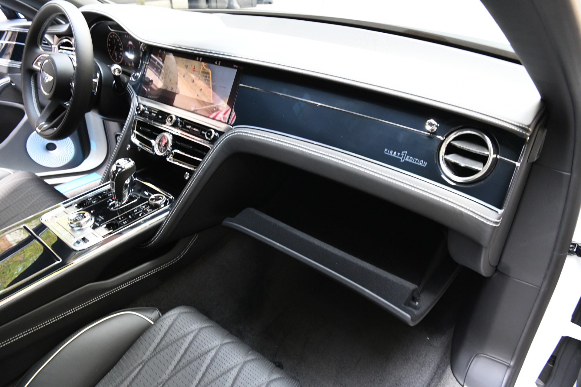 New 2021 Bentley FLYING SPUR V8 | St. Petersburg, FL