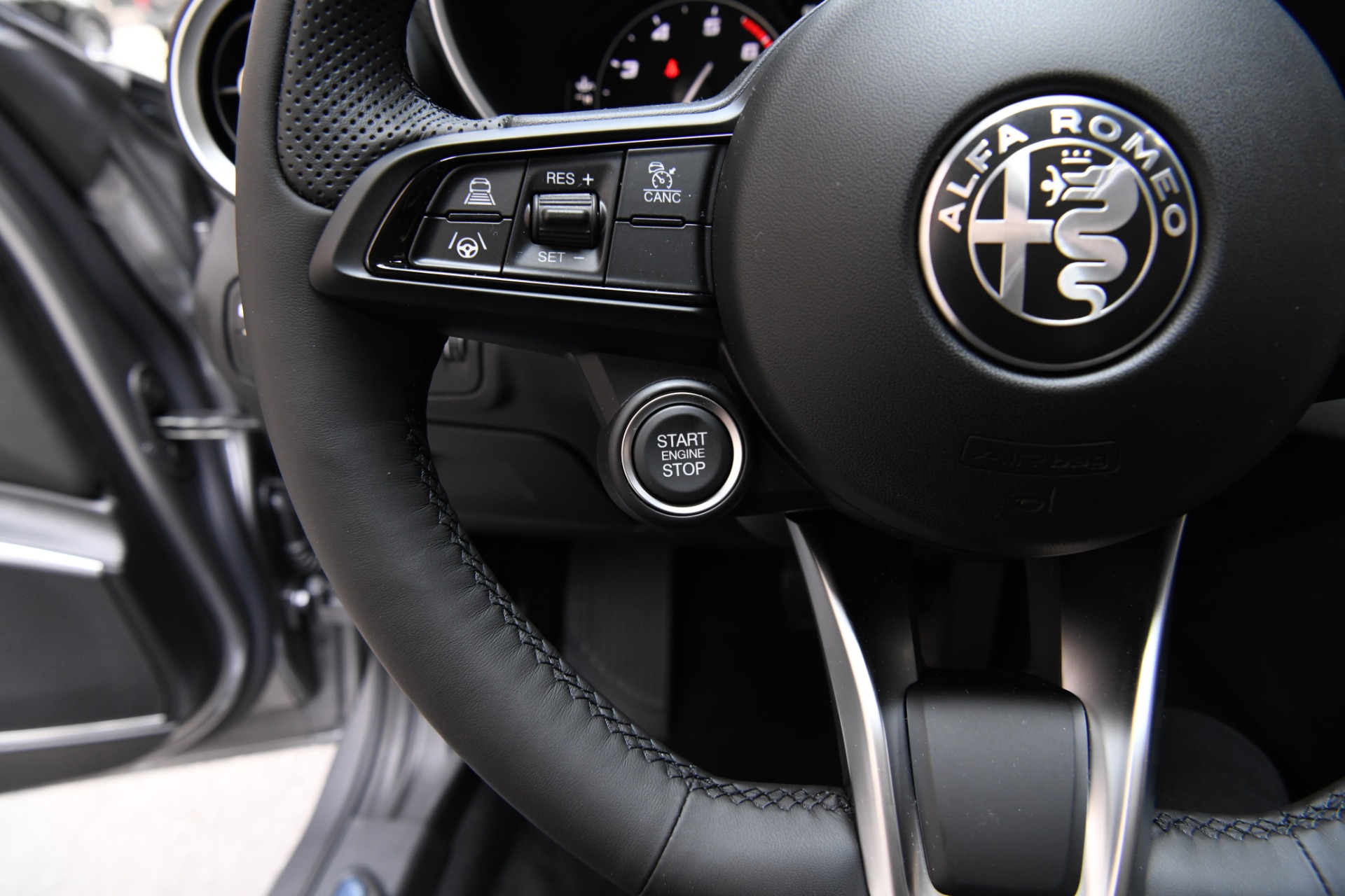 New 2021 Alfa Romeo Giulia Ti | St. Petersburg, FL