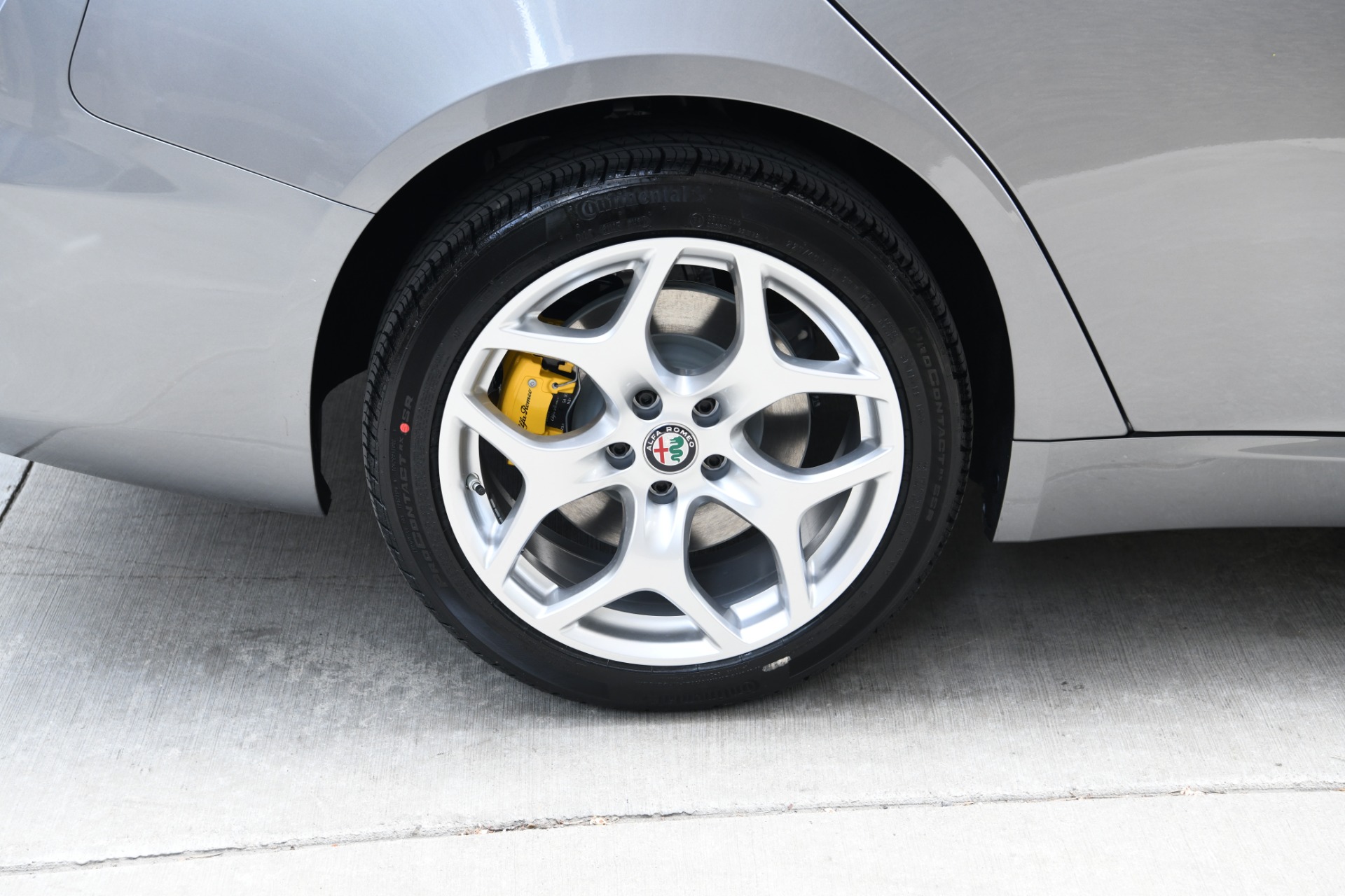 New 2021 Alfa Romeo Giulia Ti | St. Petersburg, FL