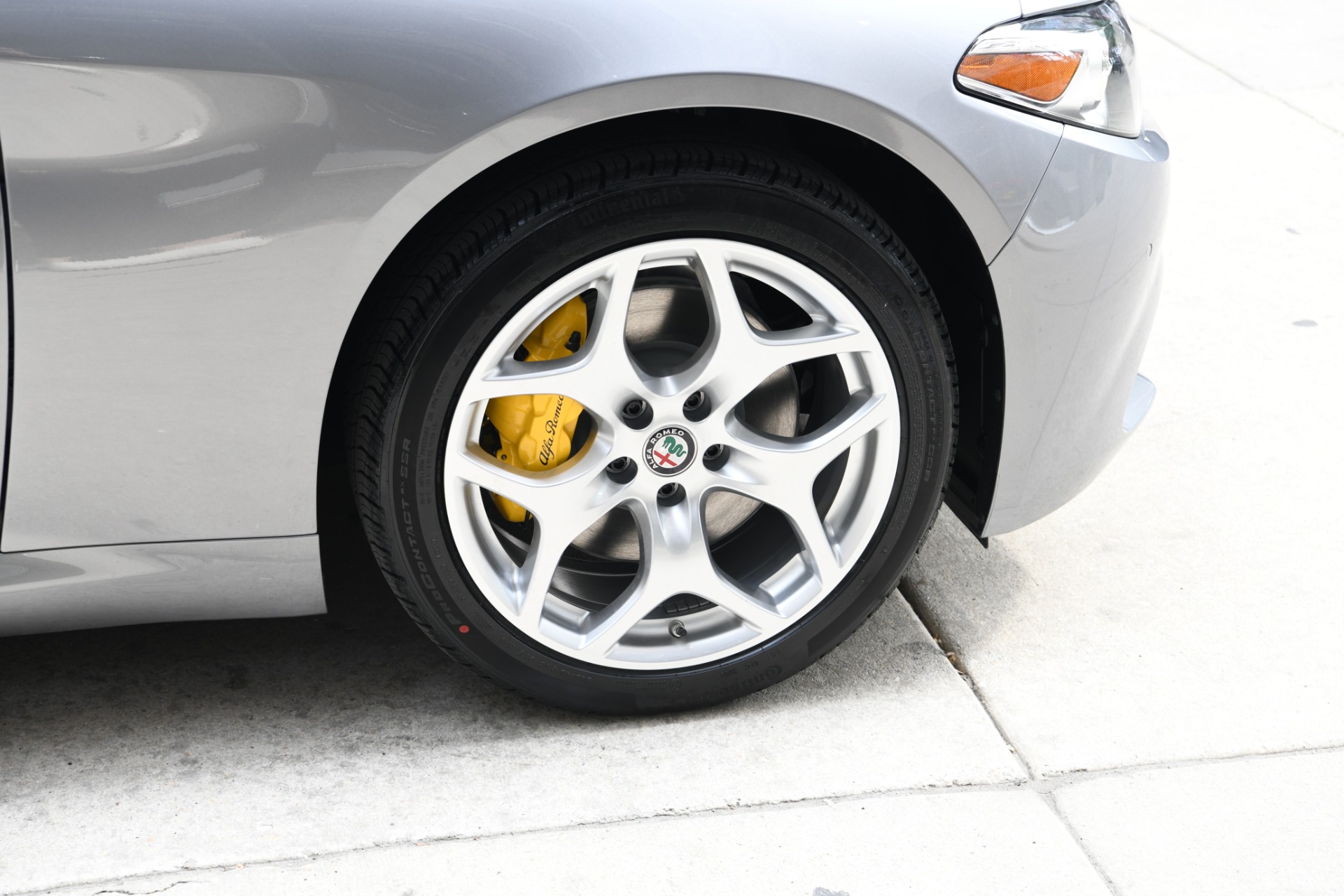 New 2021 Alfa Romeo Giulia Ti | St. Petersburg, FL