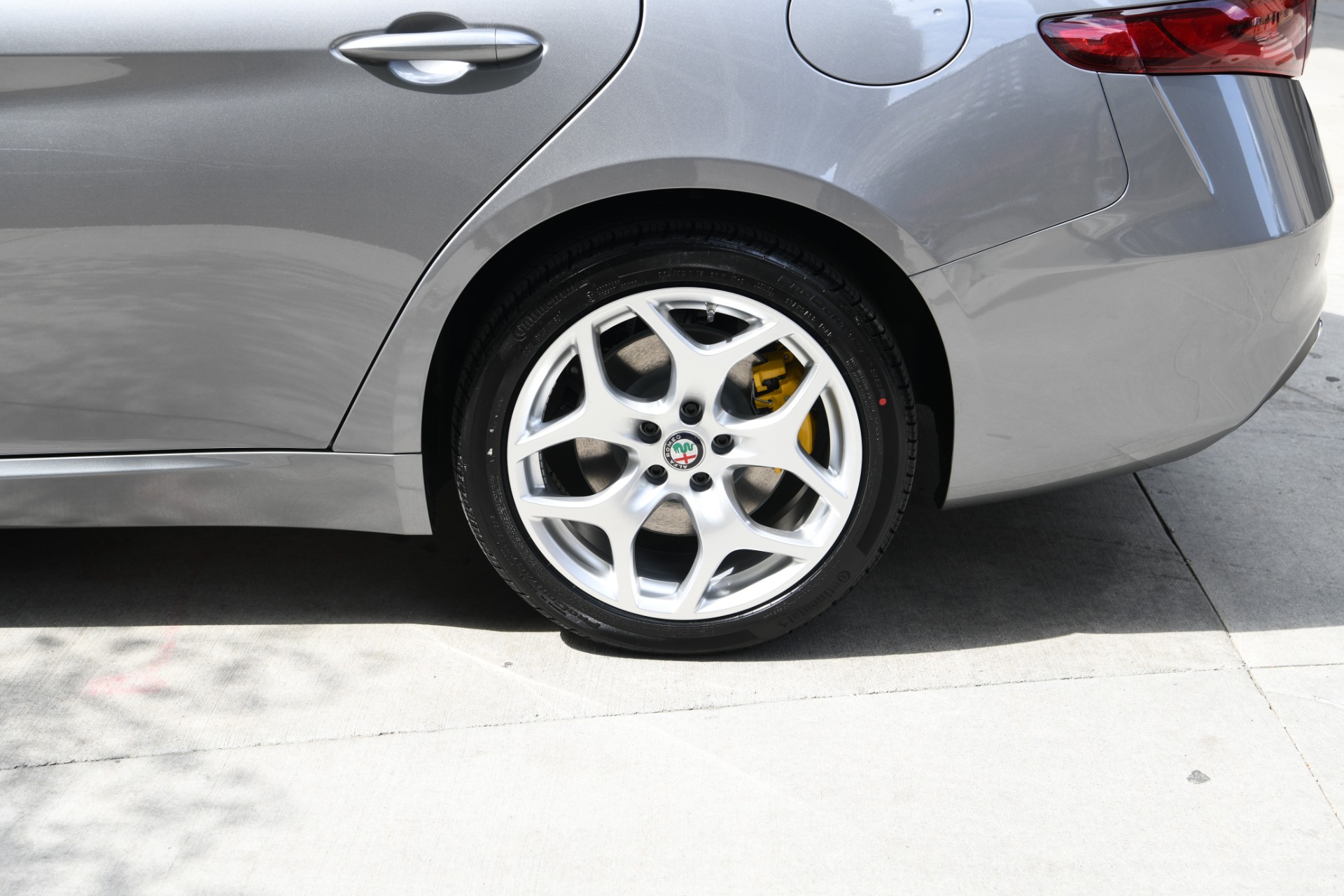 New 2021 Alfa Romeo Giulia Ti | St. Petersburg, FL