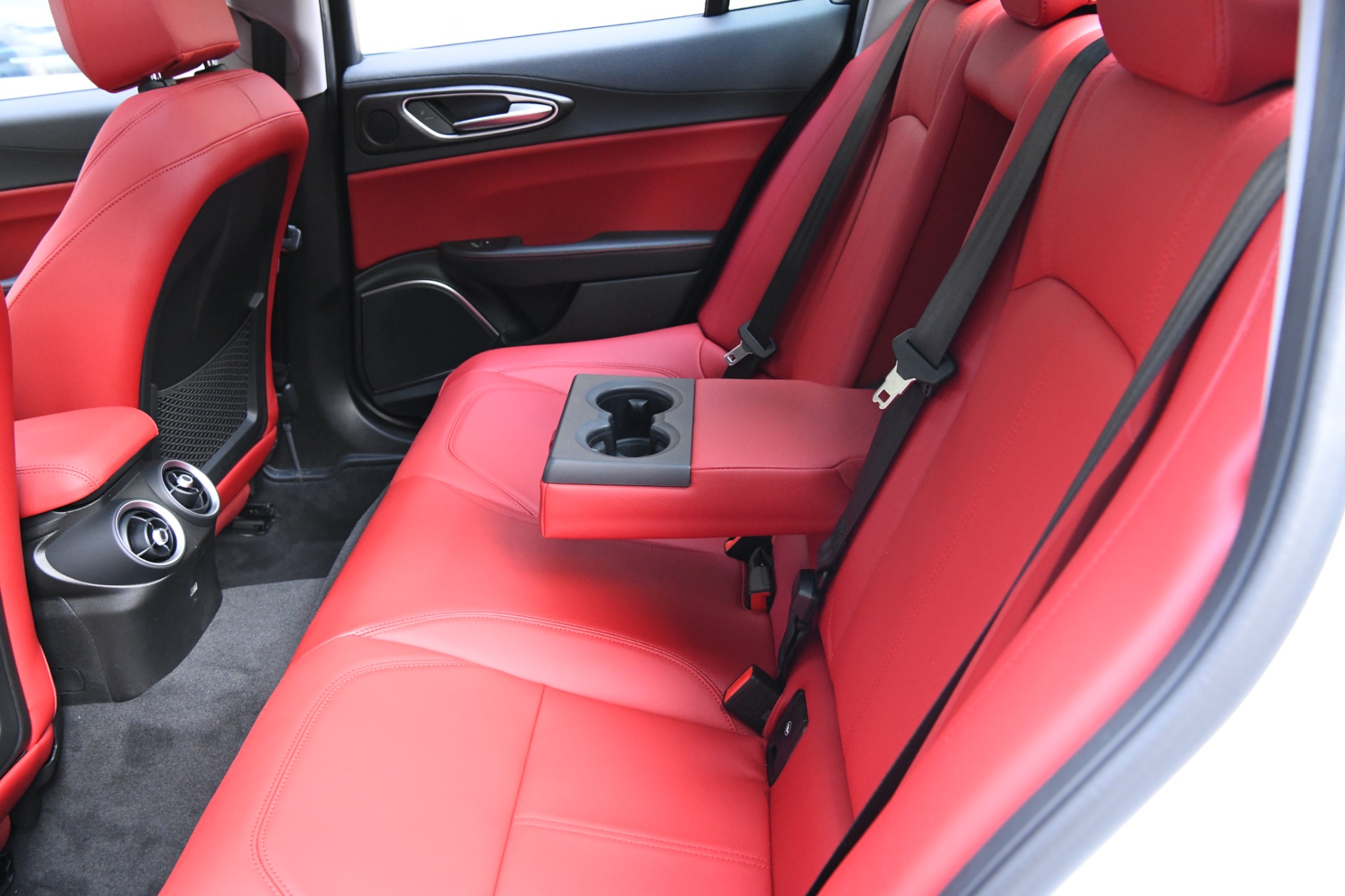 New 2021 Alfa Romeo Giulia Ti | St. Petersburg, FL