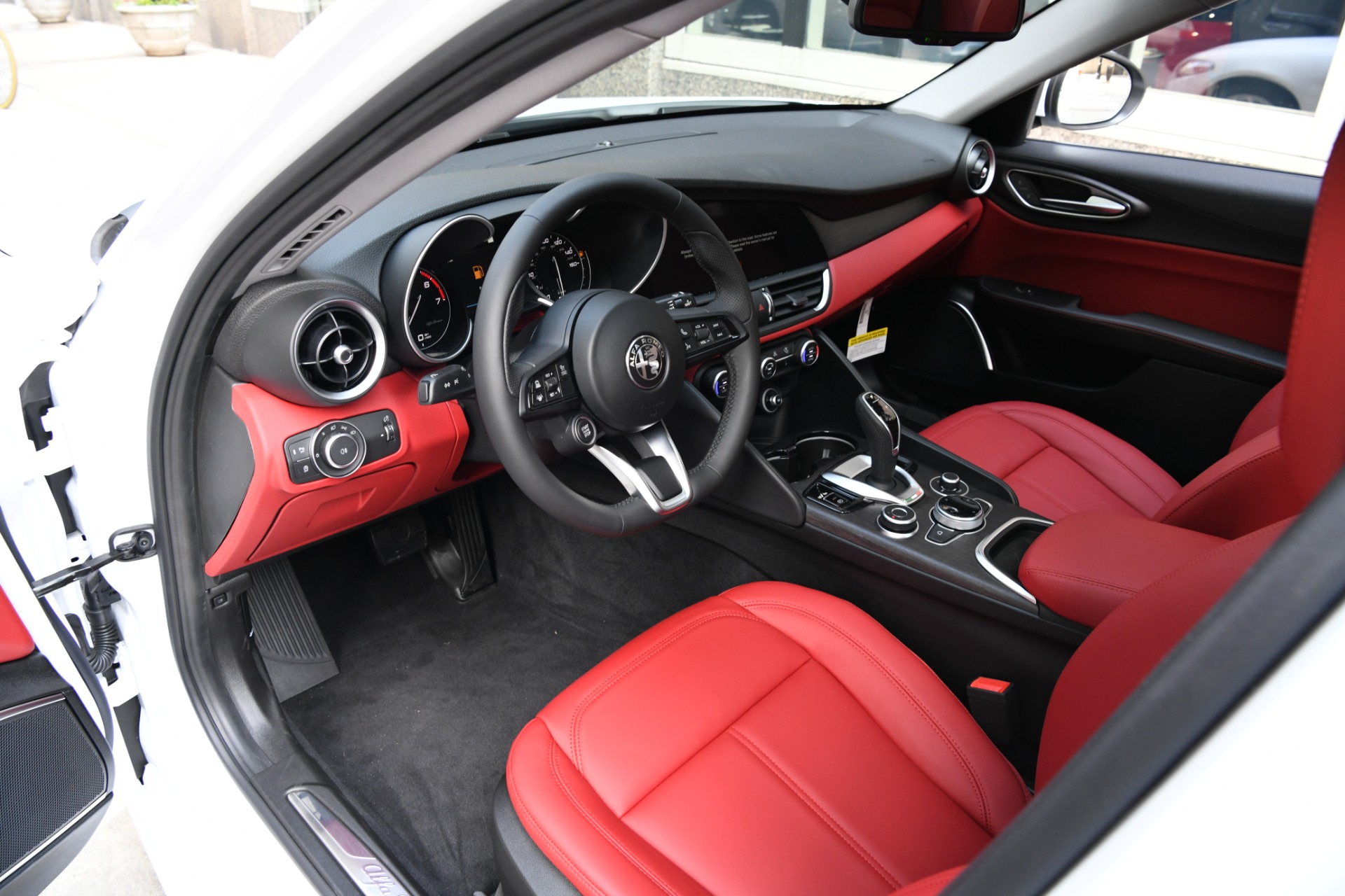 New 2021 Alfa Romeo Giulia Ti | St. Petersburg, FL