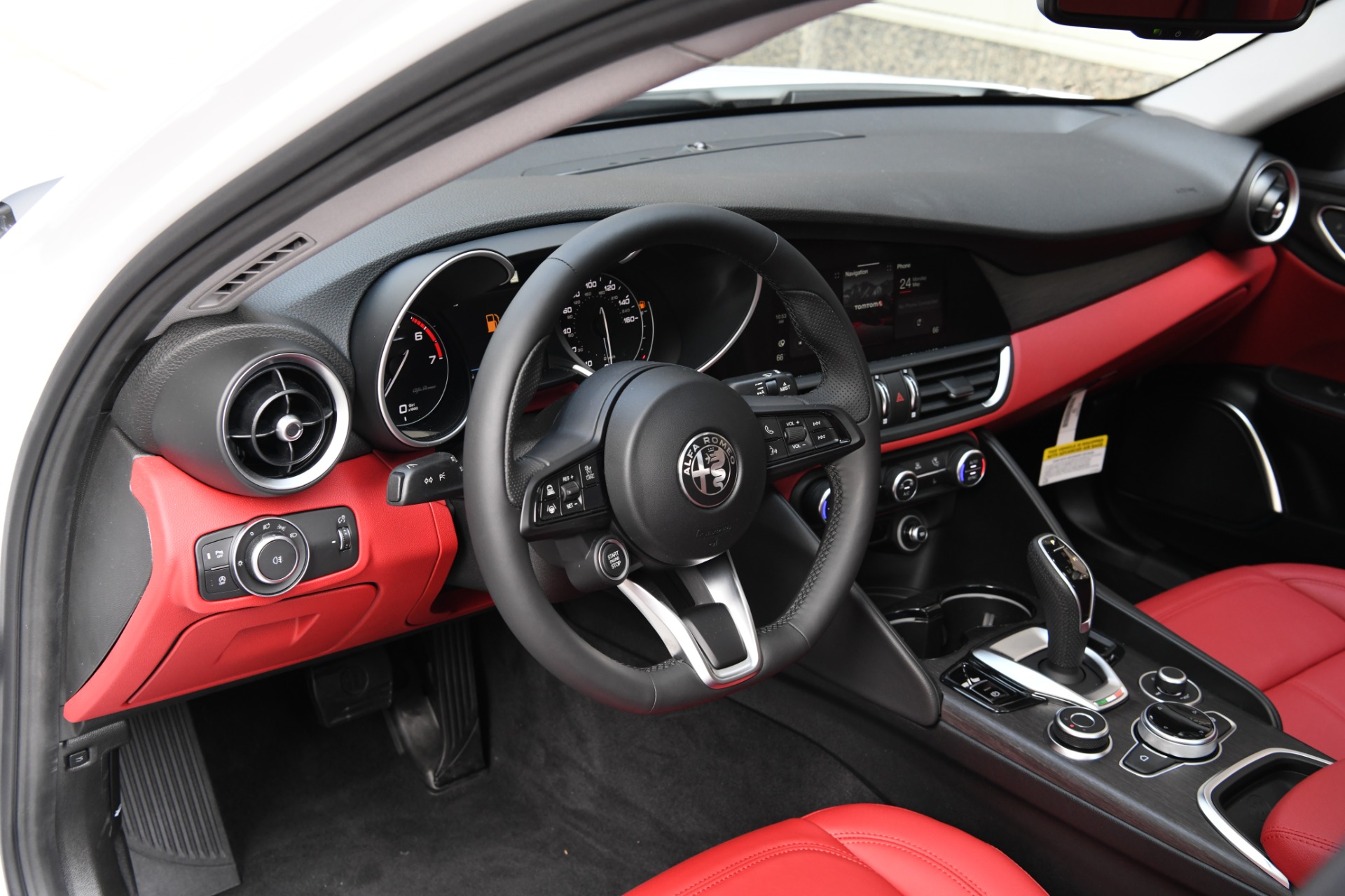 New 2021 Alfa Romeo Giulia Ti | St. Petersburg, FL