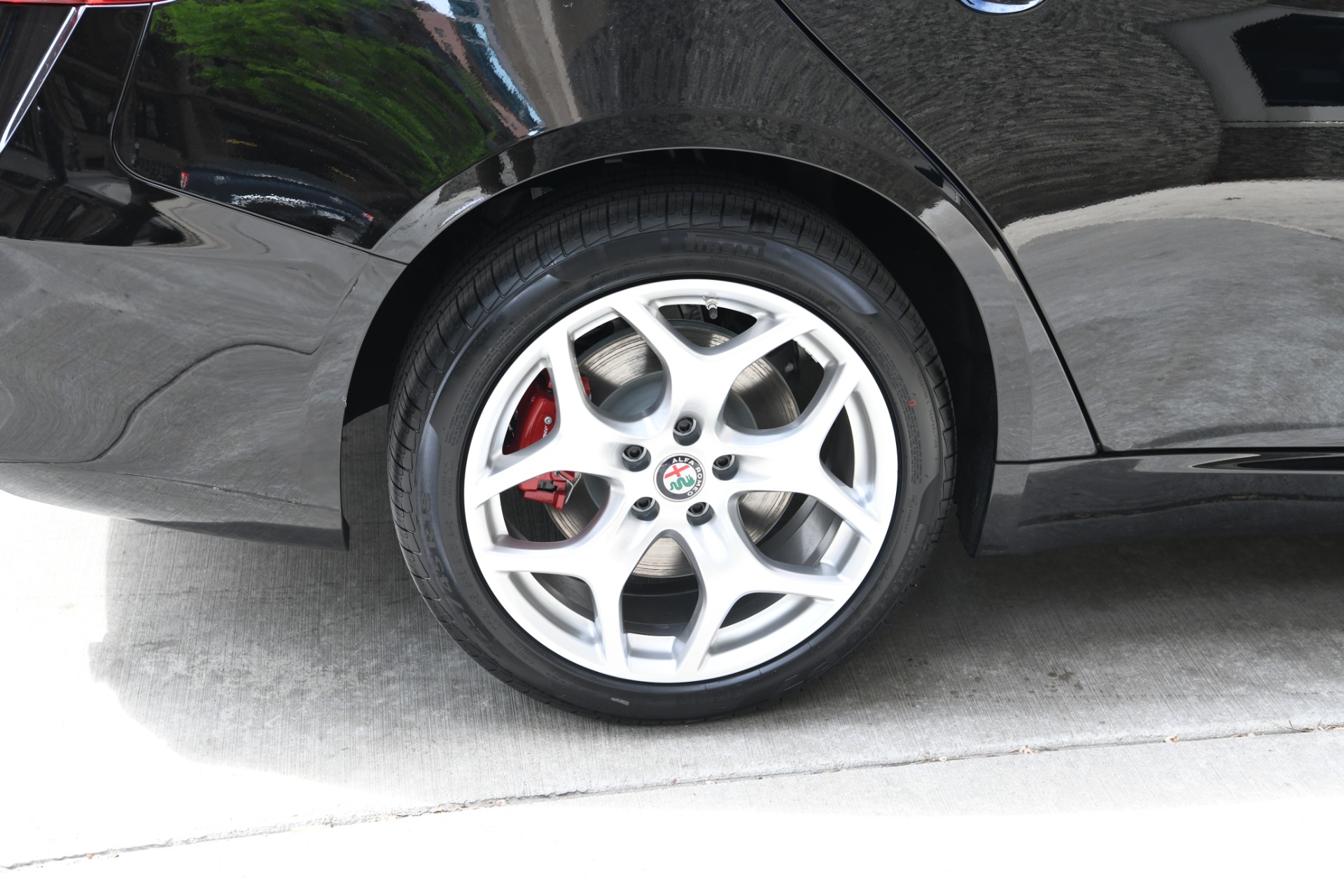 New 2021 Alfa Romeo Giulia Ti | St. Petersburg, FL