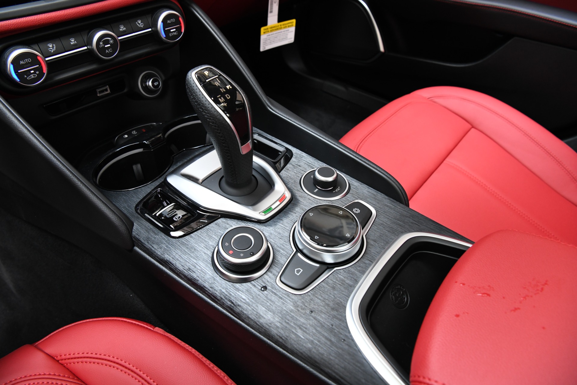 New 2021 Alfa Romeo Giulia Sprint | St. Petersburg, FL