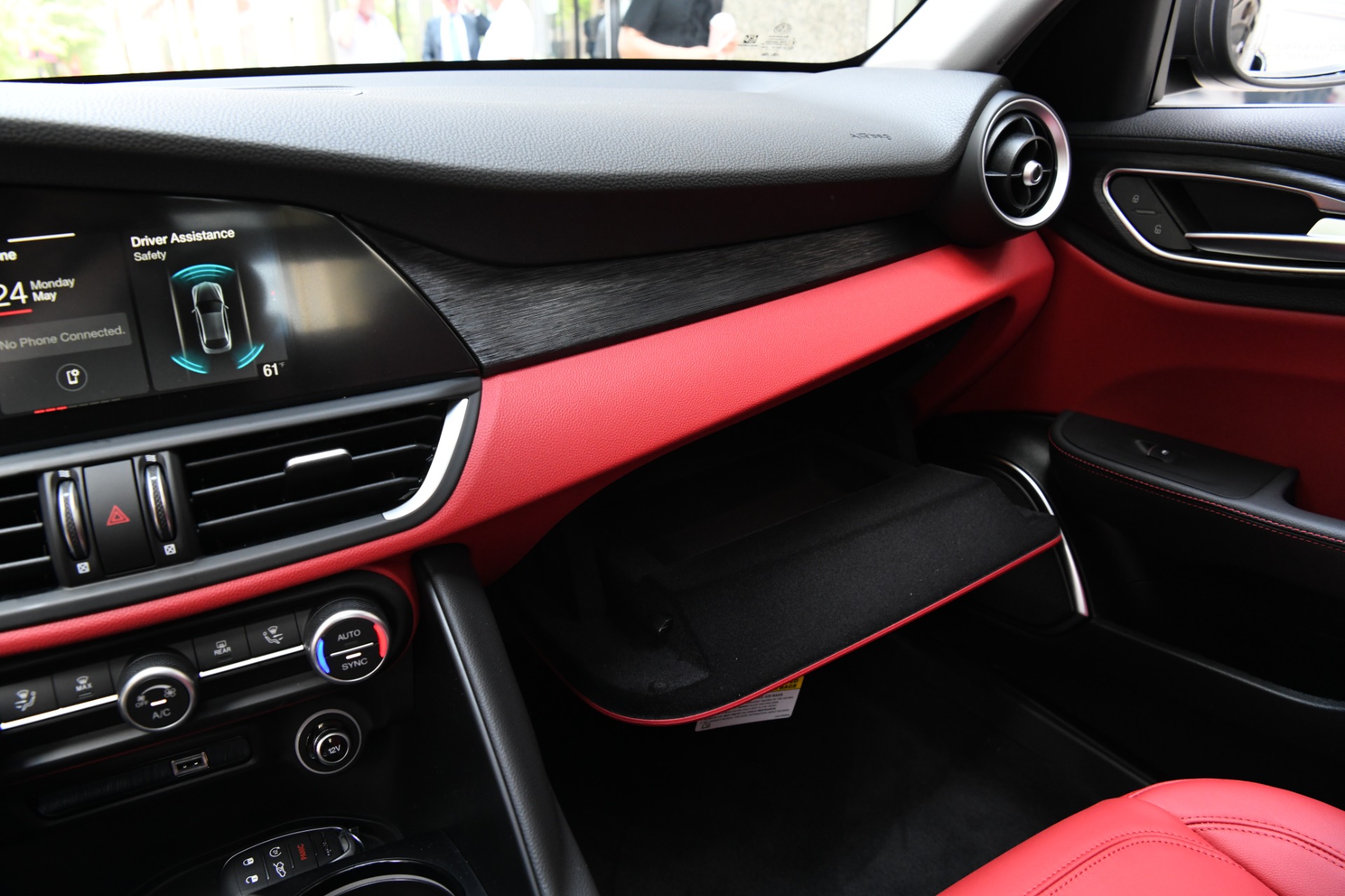 New 2021 Alfa Romeo Giulia Sprint | St. Petersburg, FL