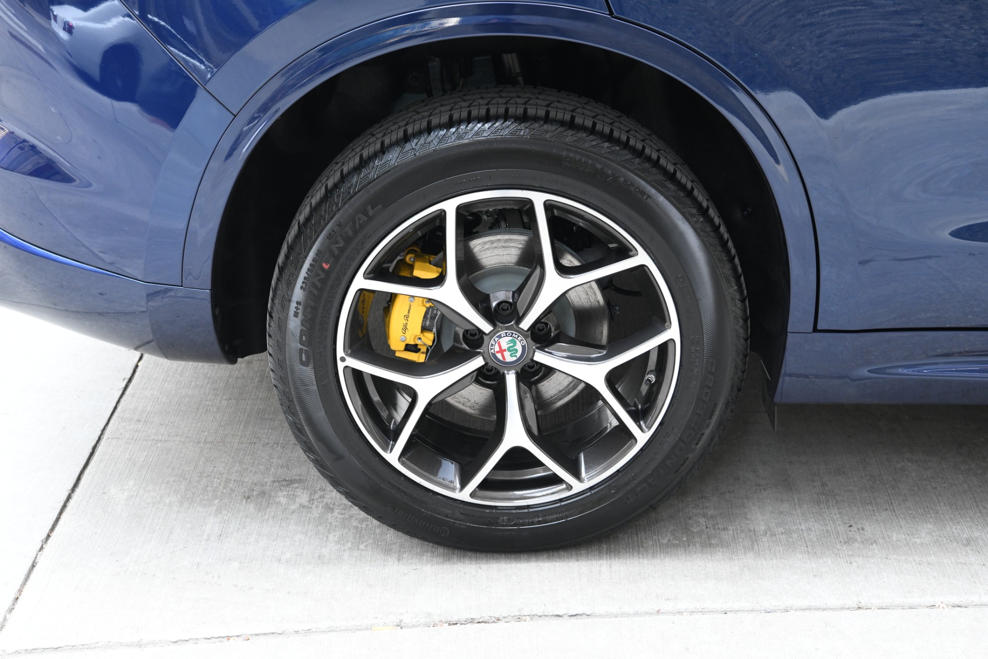 New 2021 Alfa Romeo Stelvio Ti | St. Petersburg, FL