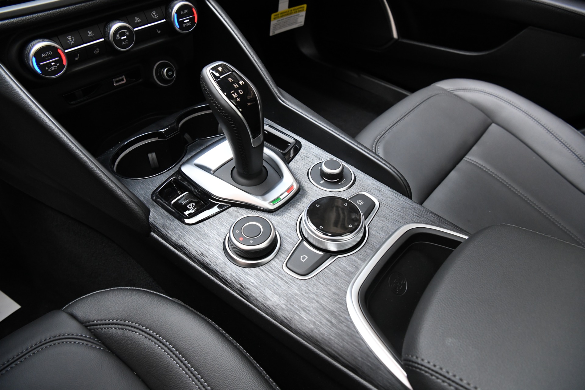 New 2021 Alfa Romeo Giulia Sprint | St. Petersburg, FL