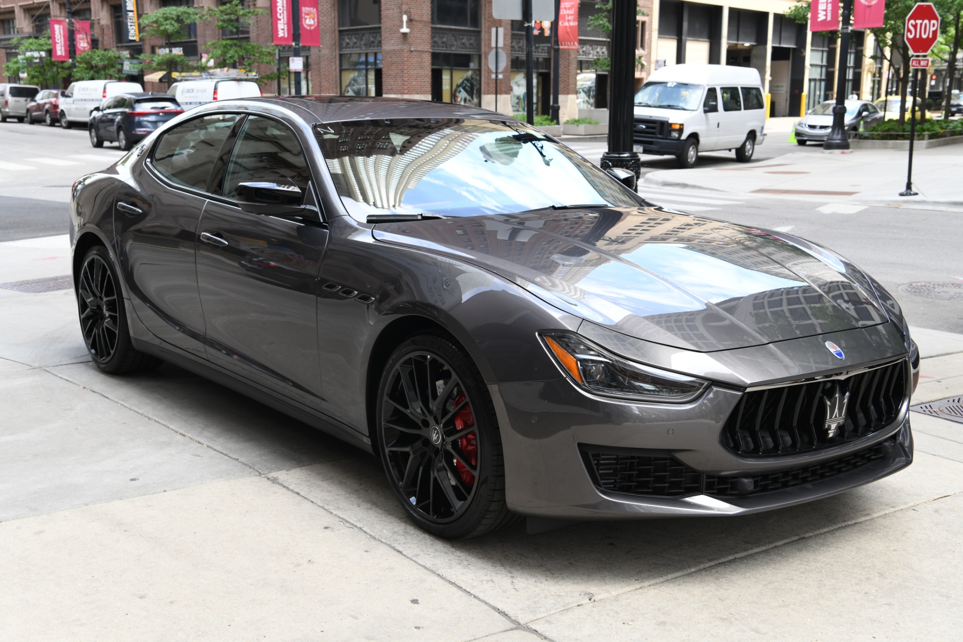 New 2021 Maserati Ghibli SQ4 | Chicago, IL