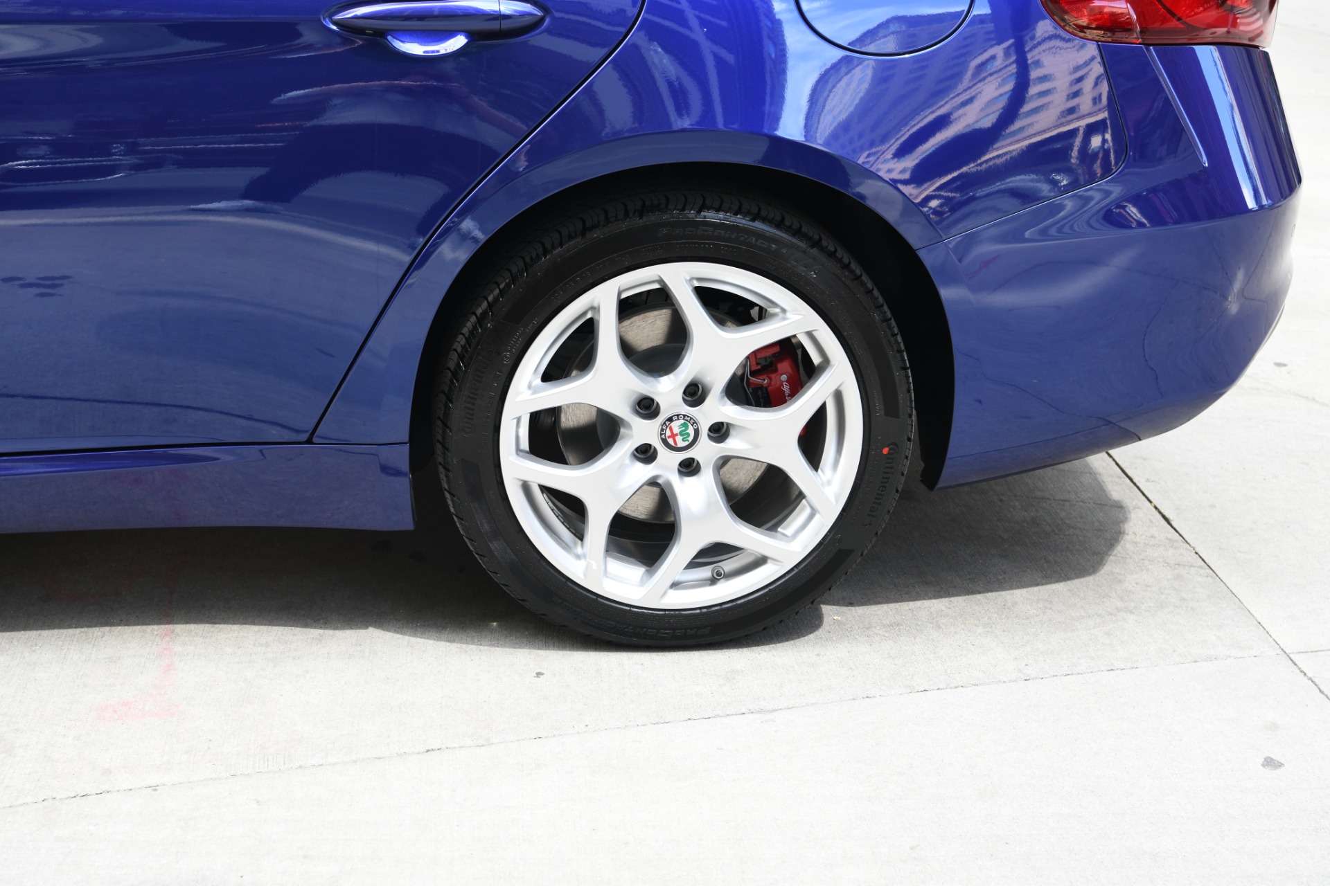 New 2021 Alfa Romeo Giulia Ti | St. Petersburg, FL