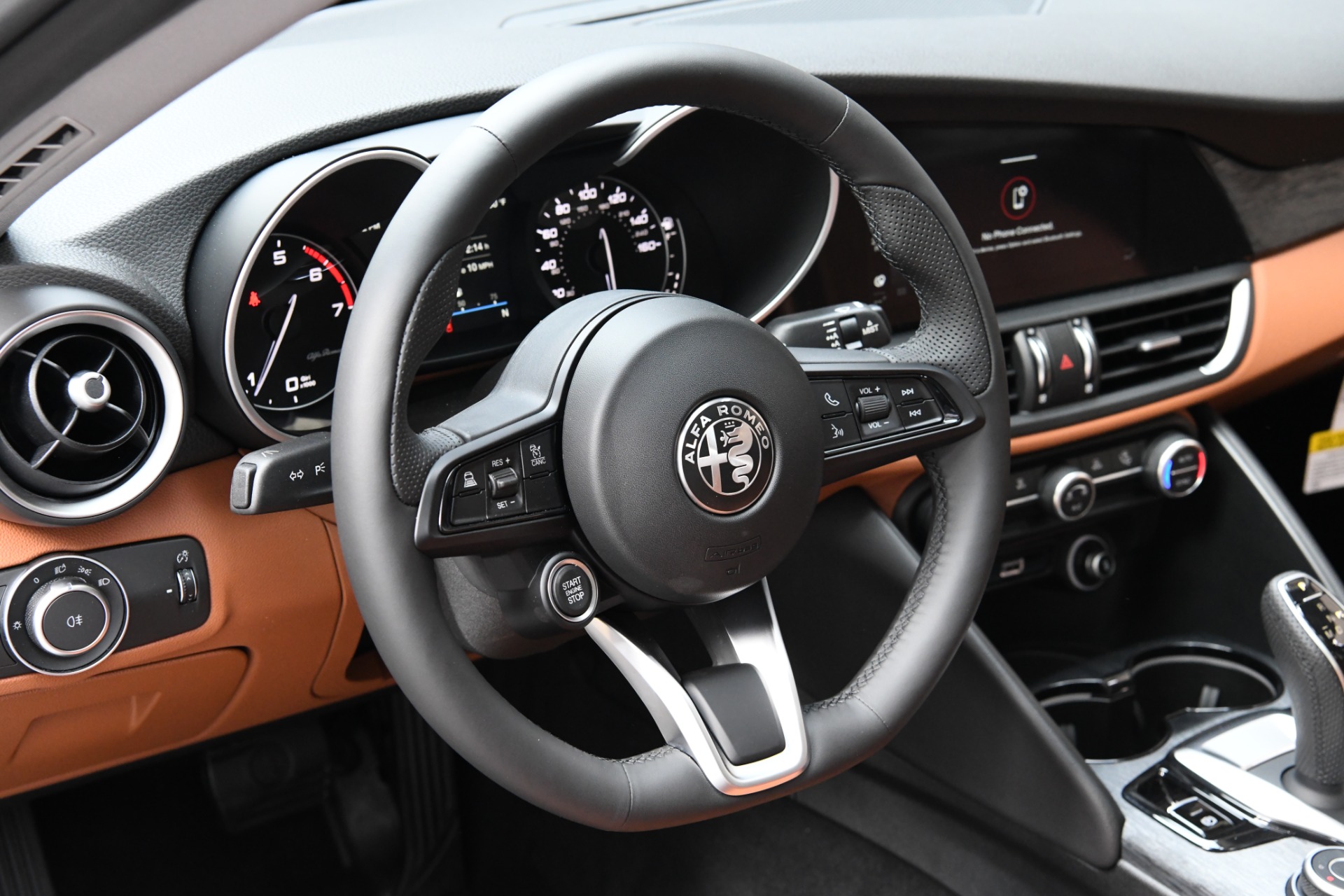 New 2021 Alfa Romeo Giulia Sprint | St. Petersburg, FL