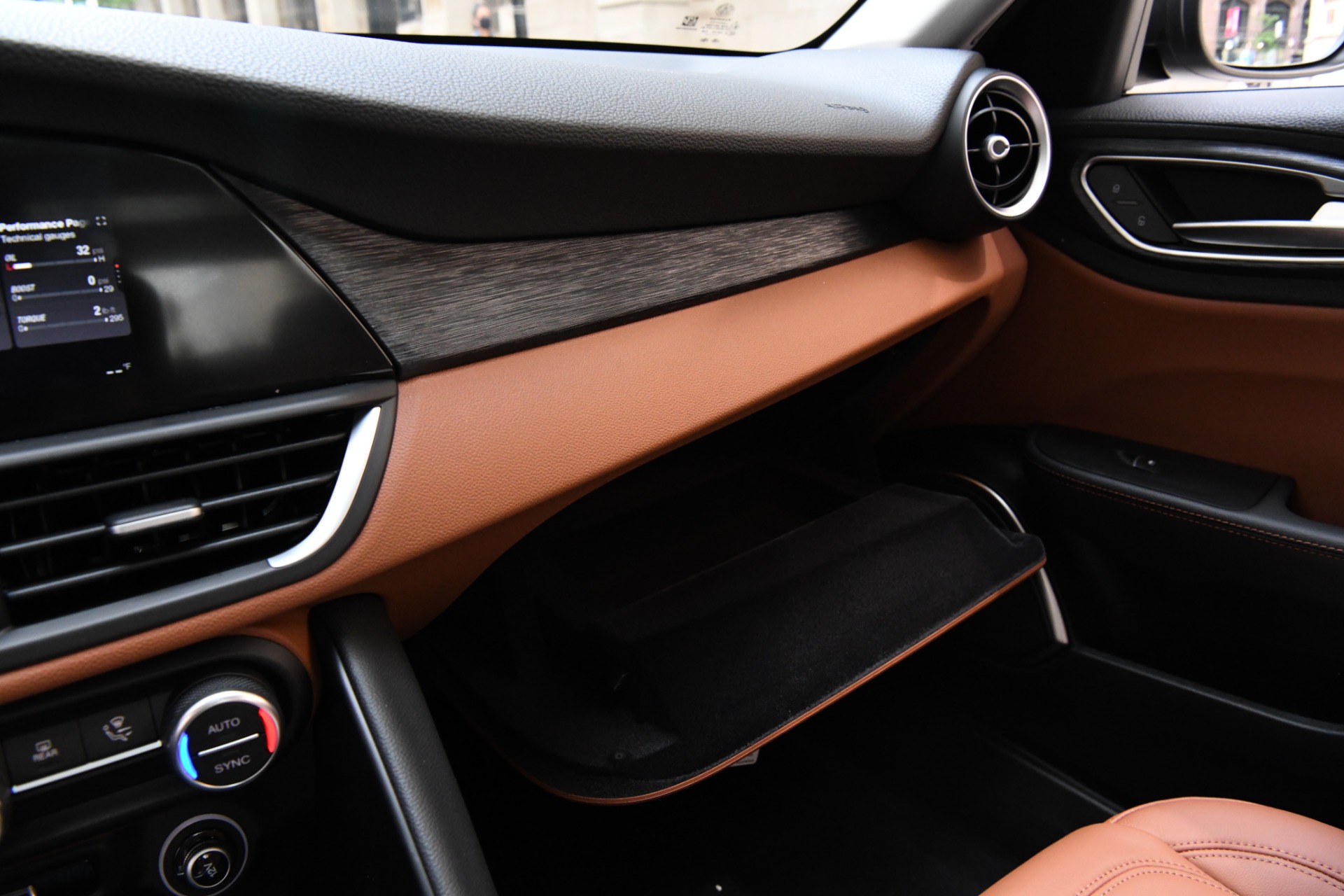 New 2021 Alfa Romeo Giulia Sprint | St. Petersburg, FL