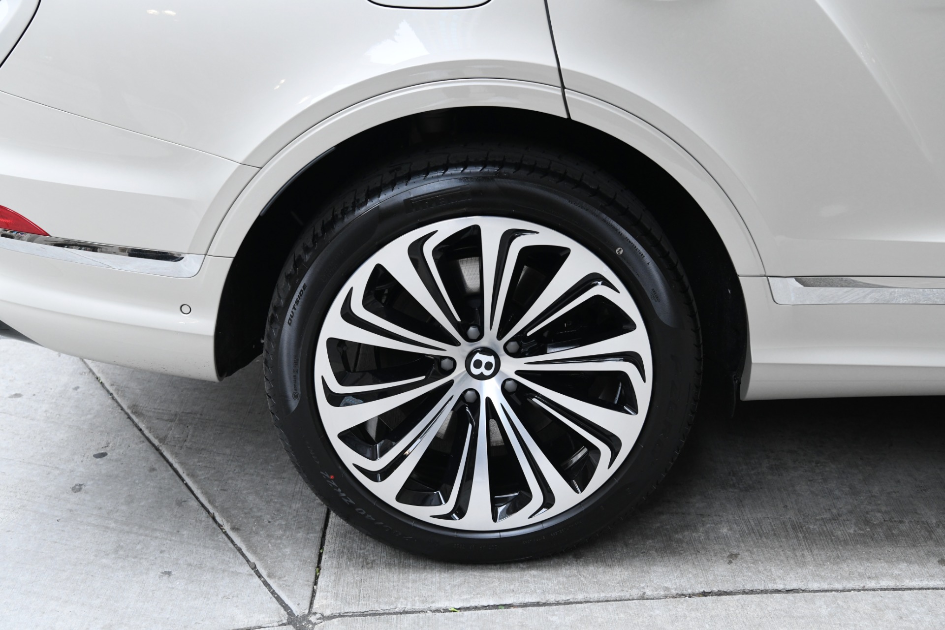 Used 2021 Bentley Bentayga V8 | St. Petersburg, FL
