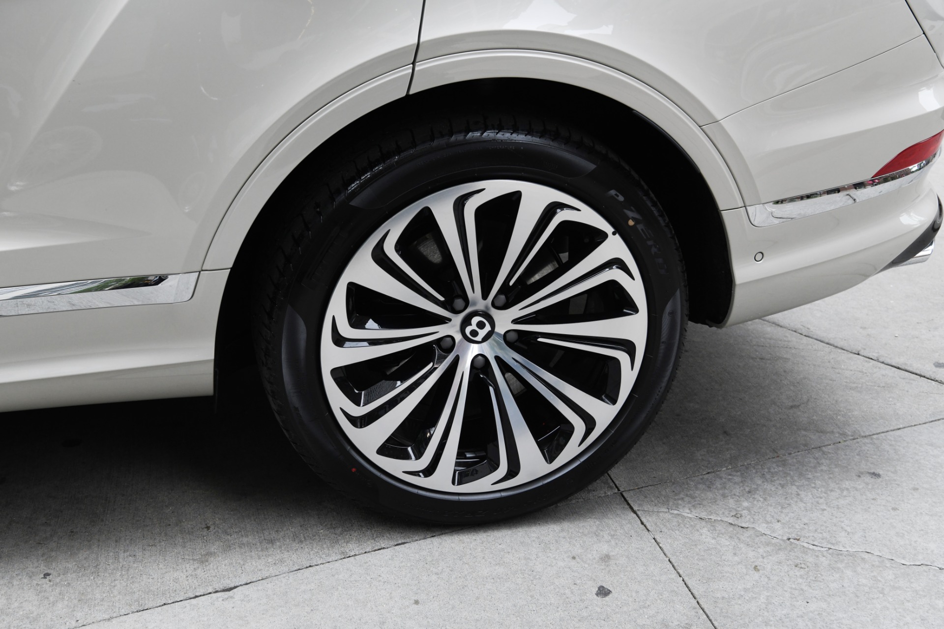 Used 2021 Bentley Bentayga V8 | St. Petersburg, FL