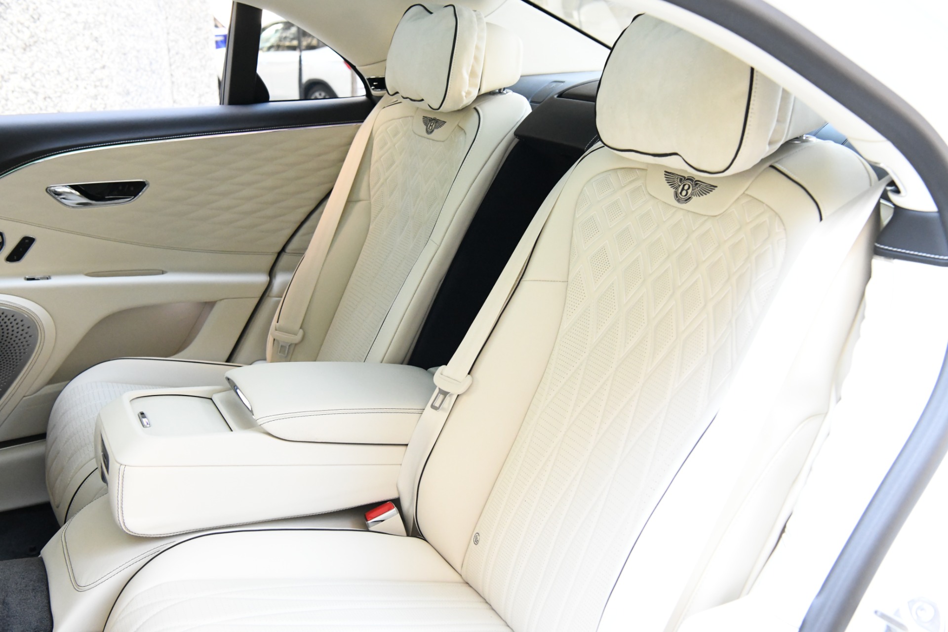 New 2021 Bentley FLYING SPUR V8 | St. Petersburg, FL