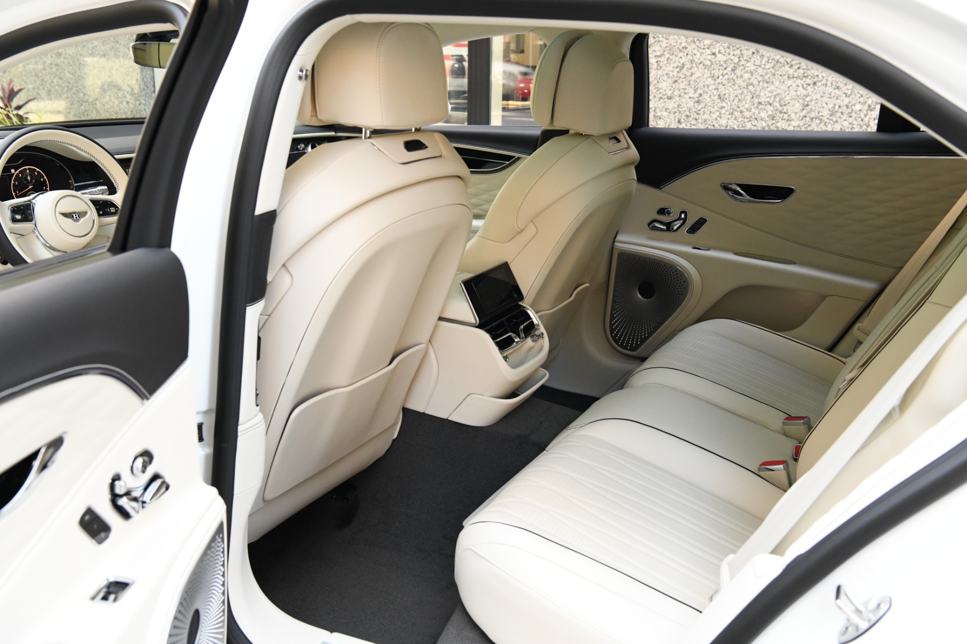New 2021 Bentley FLYING SPUR V8 | St. Petersburg, FL