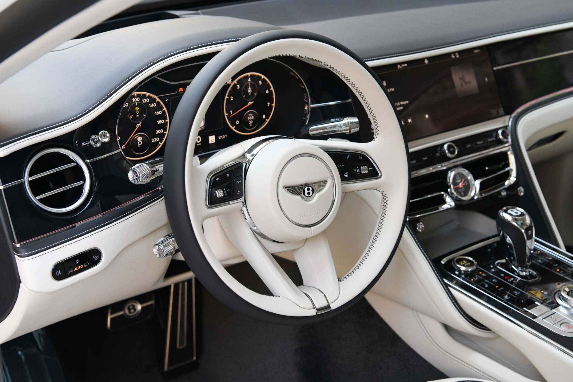 New 2021 Bentley FLYING SPUR V8 | St. Petersburg, FL