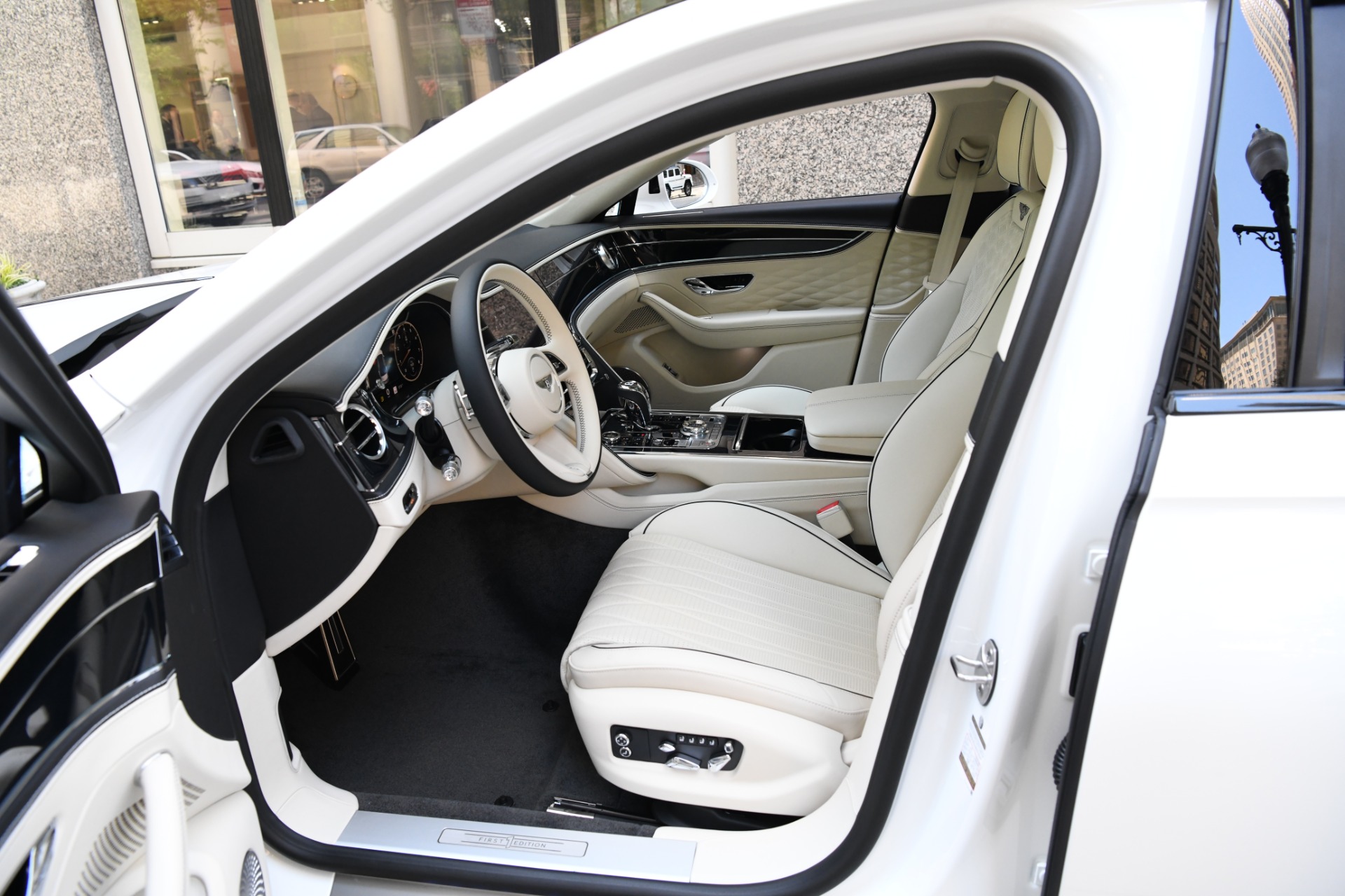 New 2021 Bentley FLYING SPUR V8 | St. Petersburg, FL