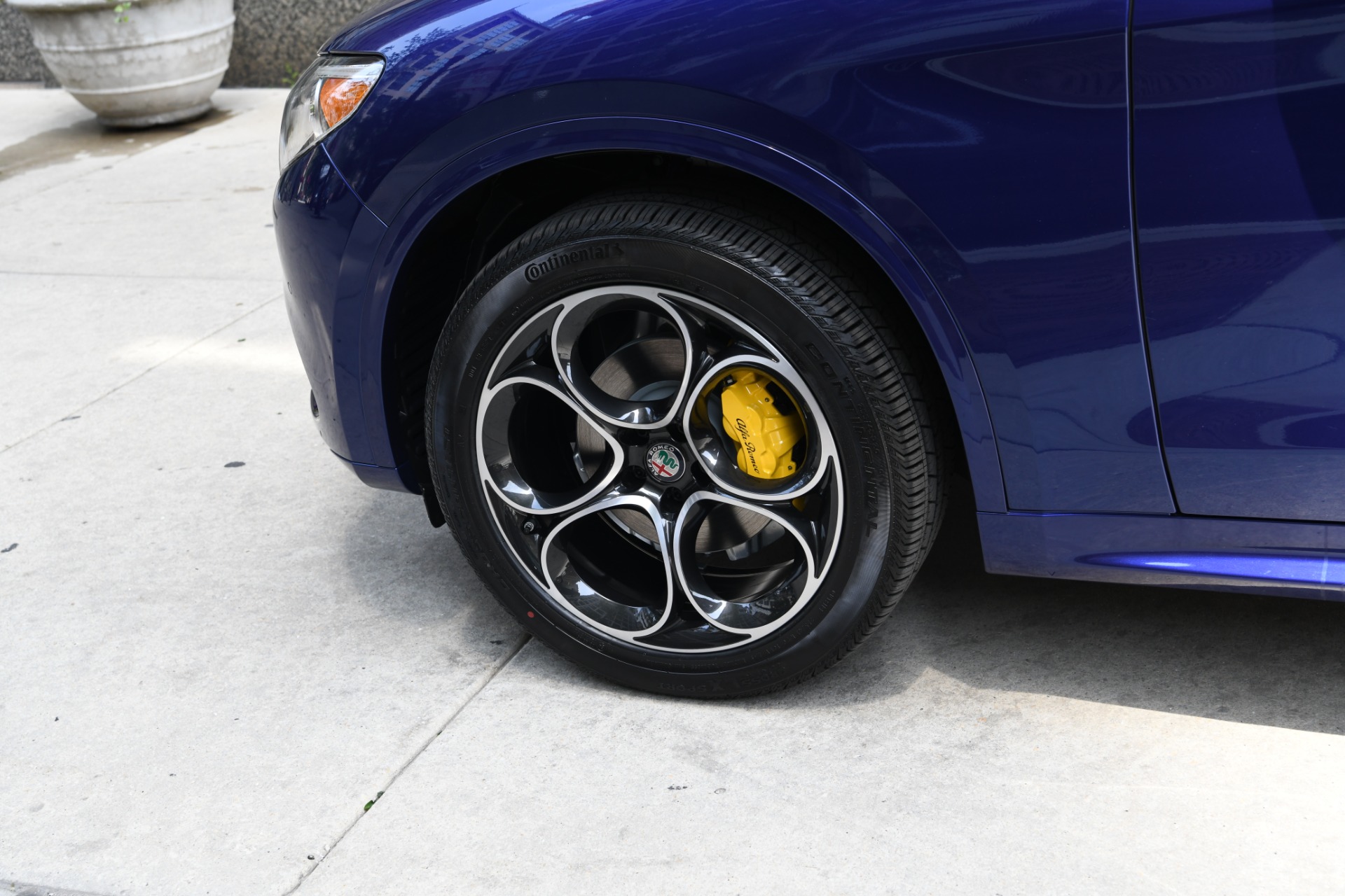 New 2021 Alfa Romeo Stelvio Ti Sport | St. Petersburg, FL