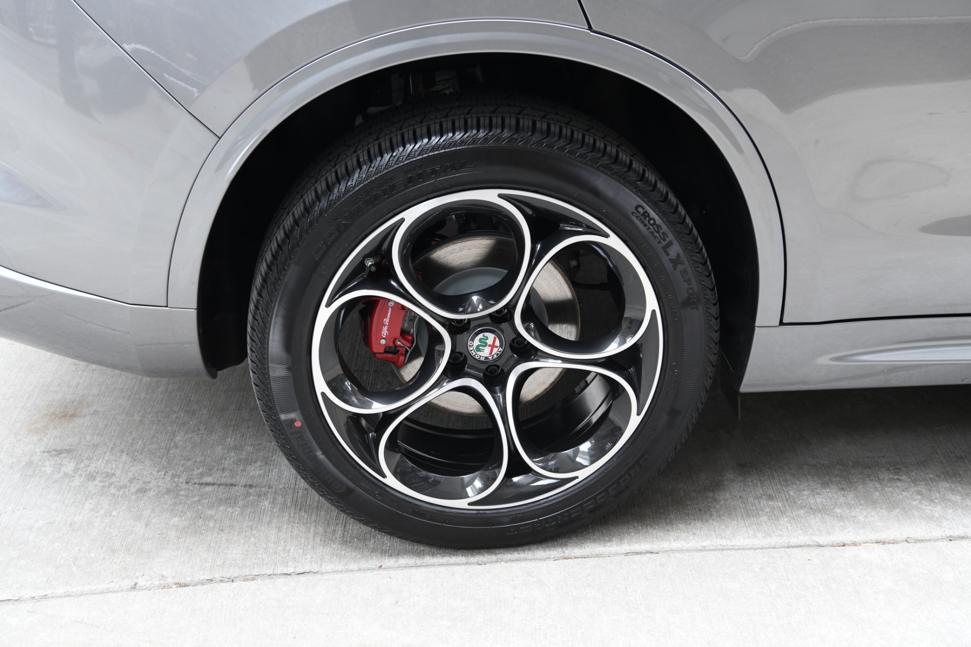 New 2021 Alfa Romeo Stelvio Ti Sport | St. Petersburg, FL