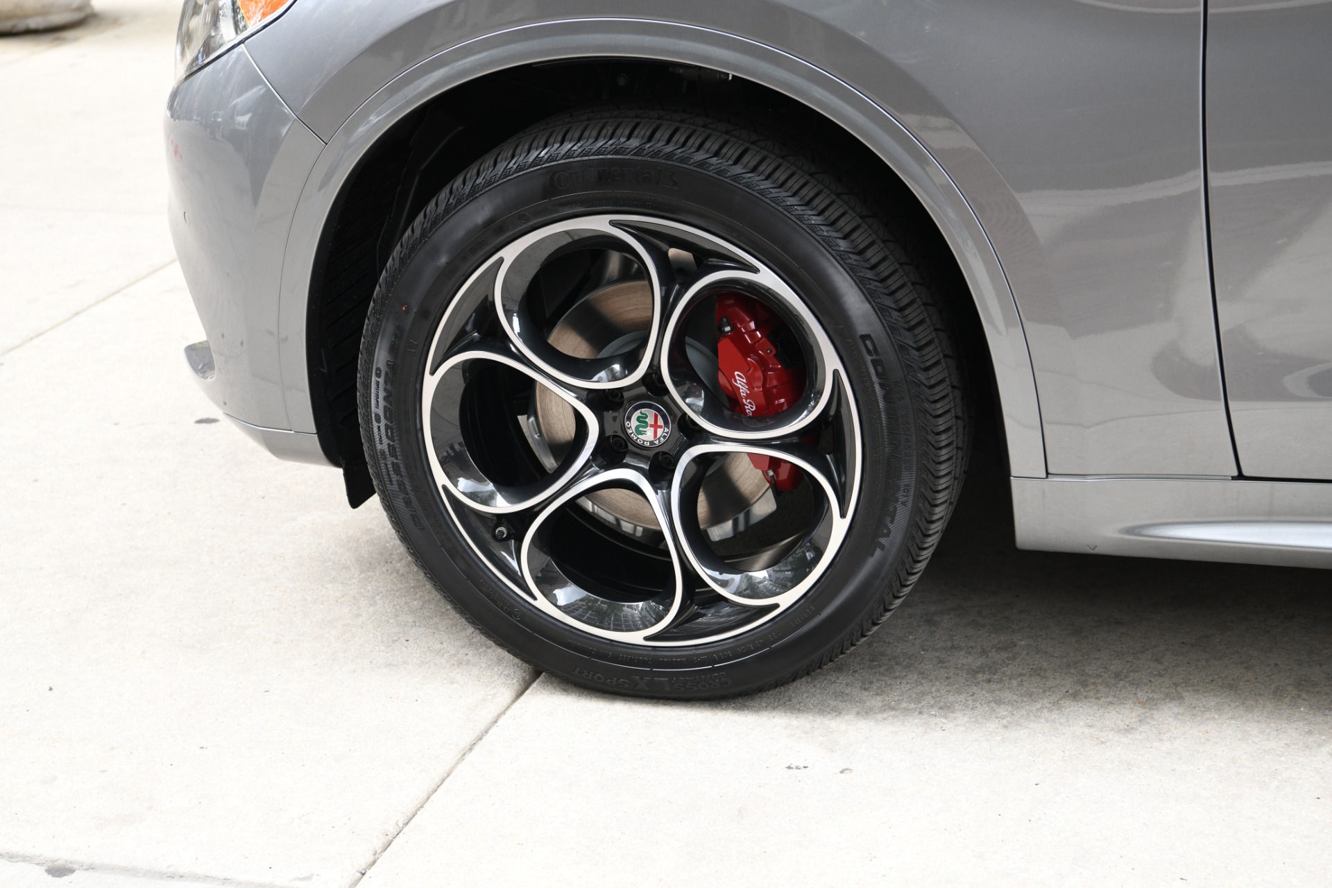 New 2021 Alfa Romeo Stelvio Ti Sport | St. Petersburg, FL