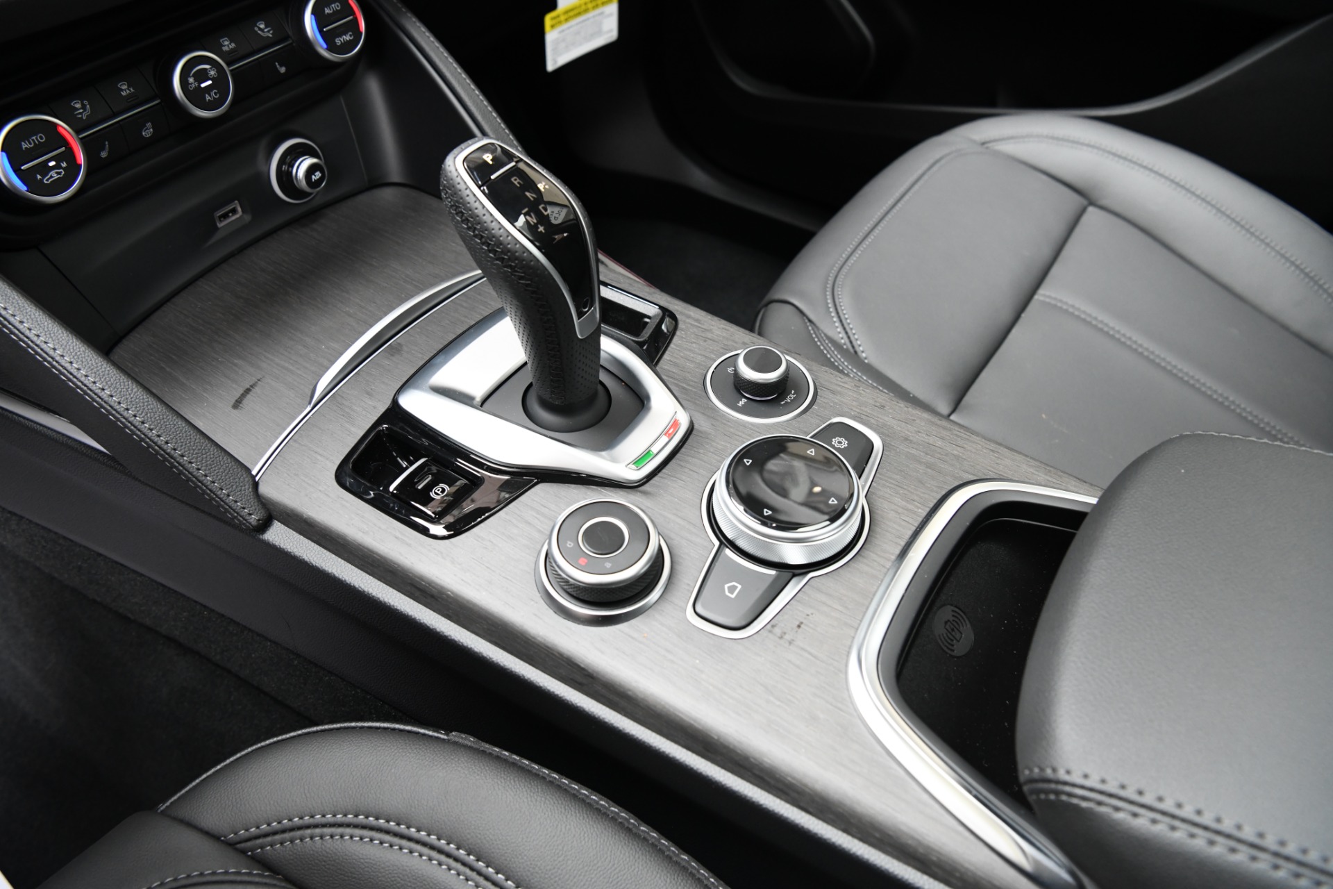 New 2021 Alfa Romeo Stelvio Ti | St. Petersburg, FL