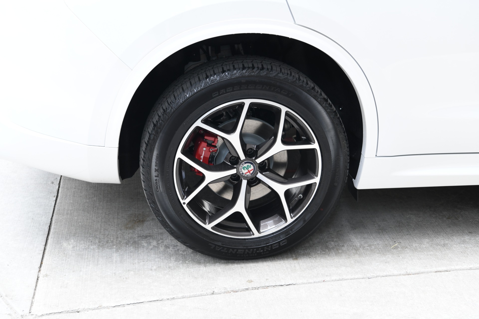 New 2021 Alfa Romeo Stelvio Ti | St. Petersburg, FL