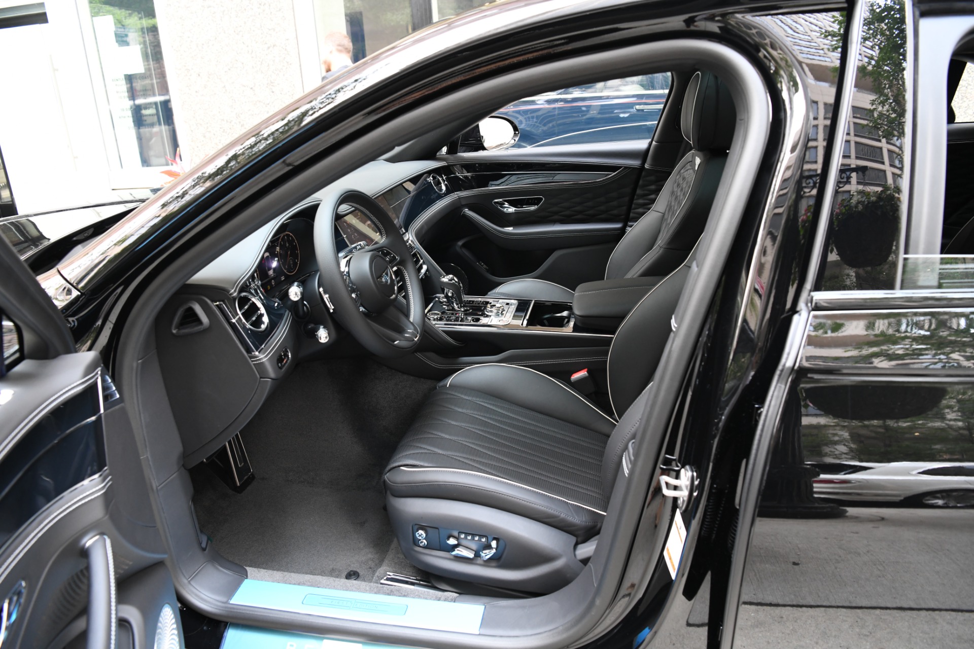 New 2021 Bentley Flying Spur V8 | St. Petersburg, FL