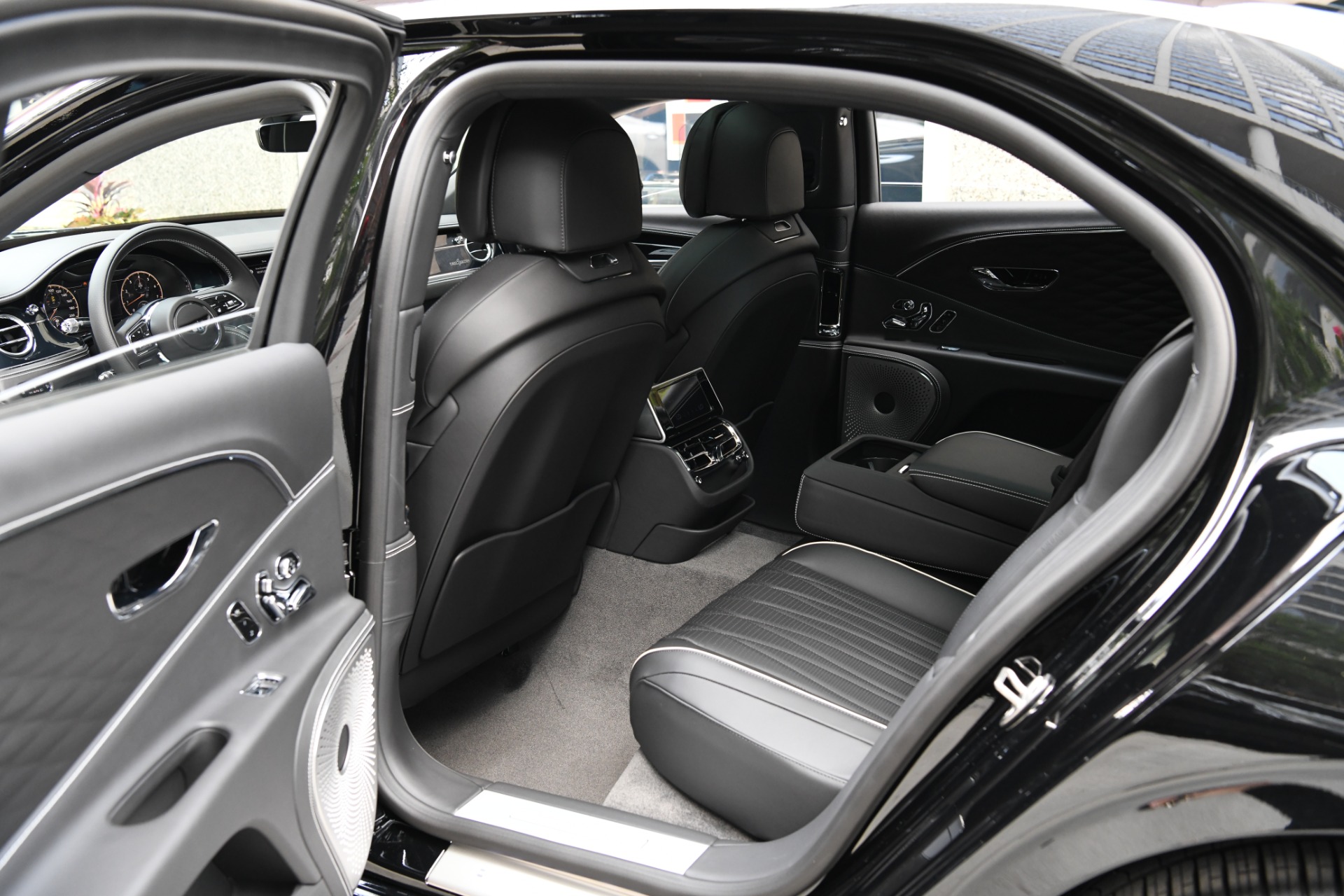 New 2021 Bentley Flying Spur V8 | St. Petersburg, FL