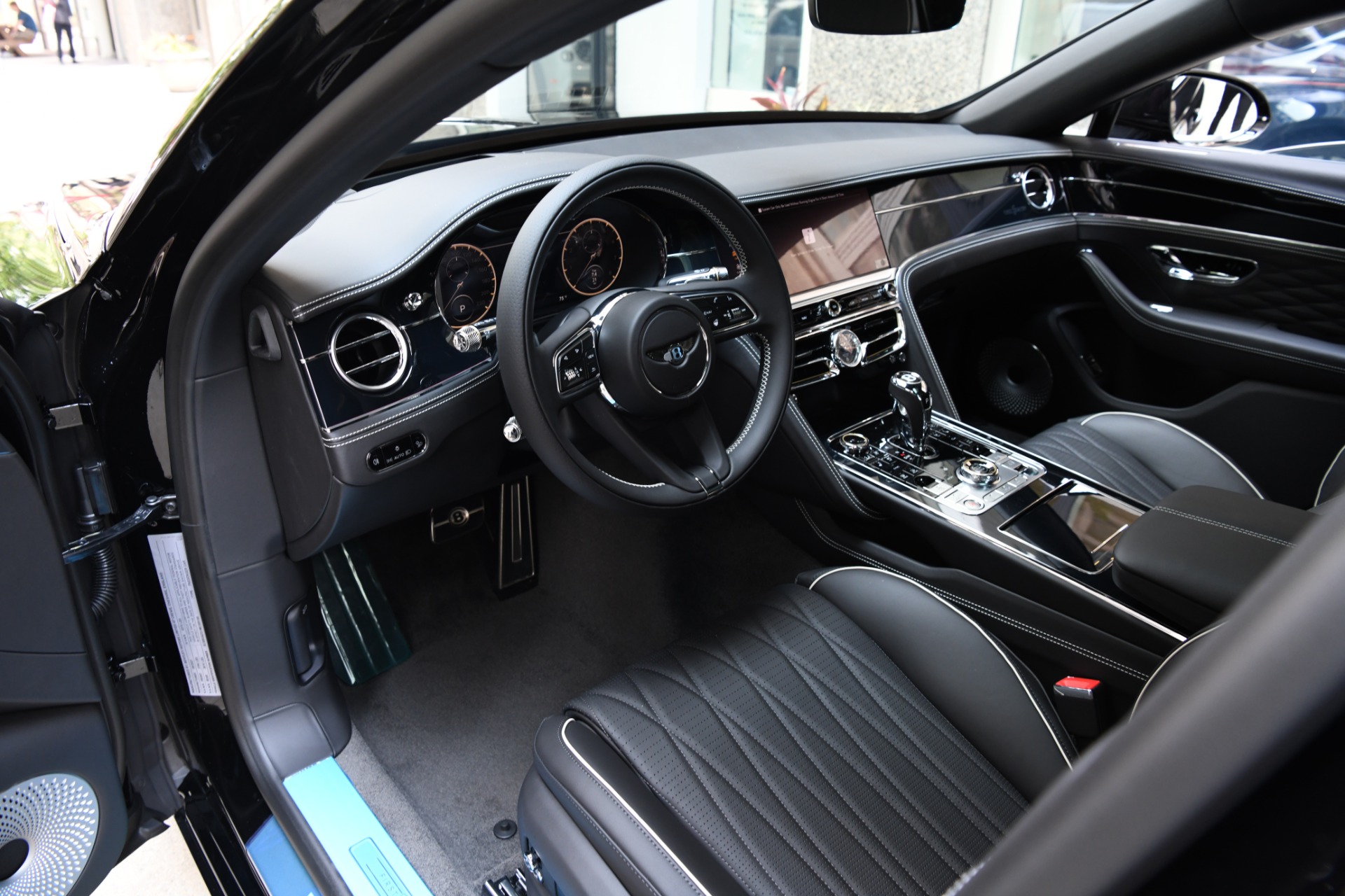 New 2021 Bentley Flying Spur V8 | St. Petersburg, FL