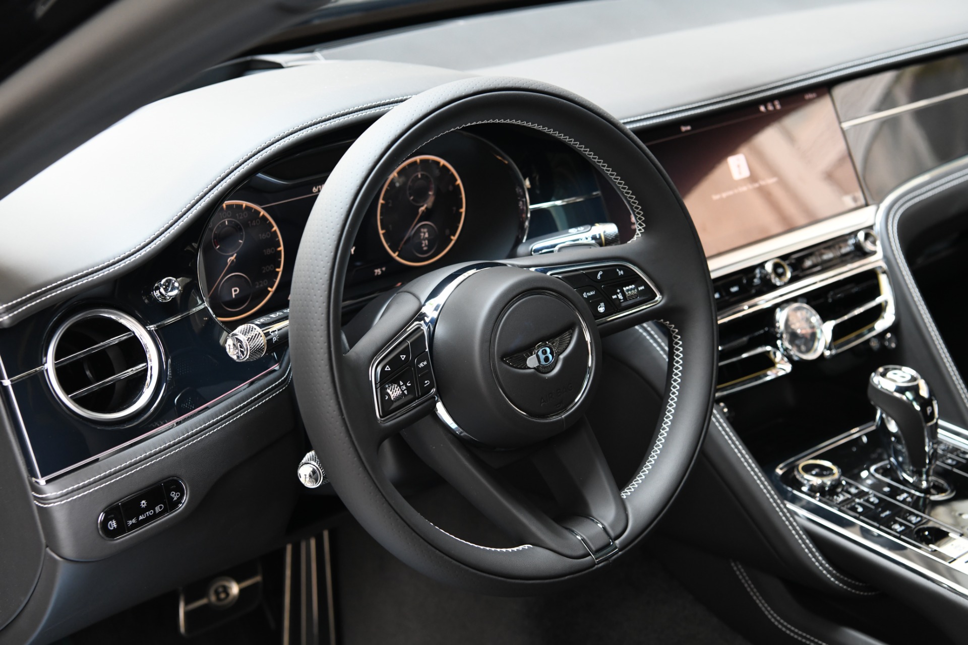 New 2021 Bentley Flying Spur V8 | St. Petersburg, FL