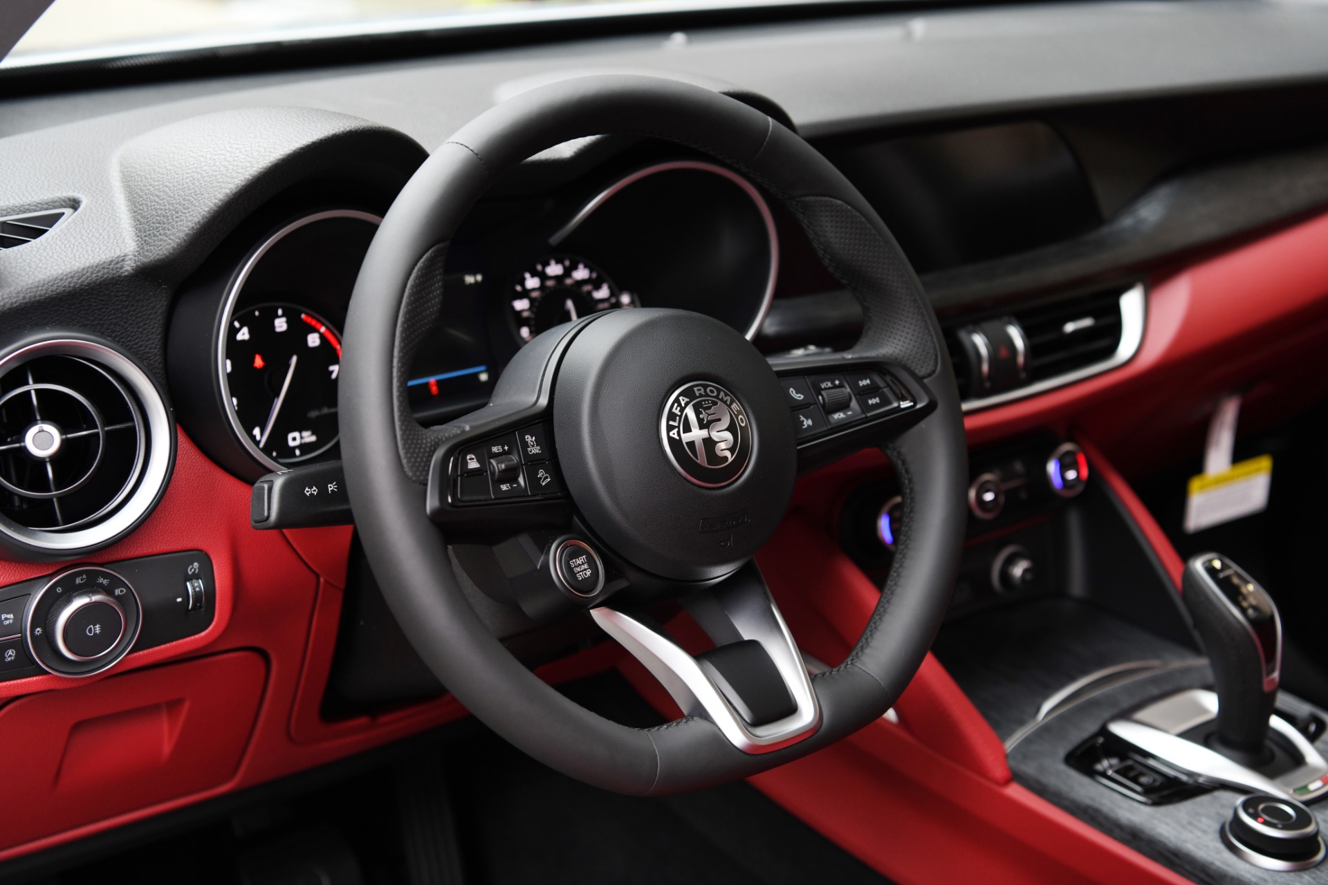 New 2021 Alfa Romeo Stelvio Sprint | St. Petersburg, FL