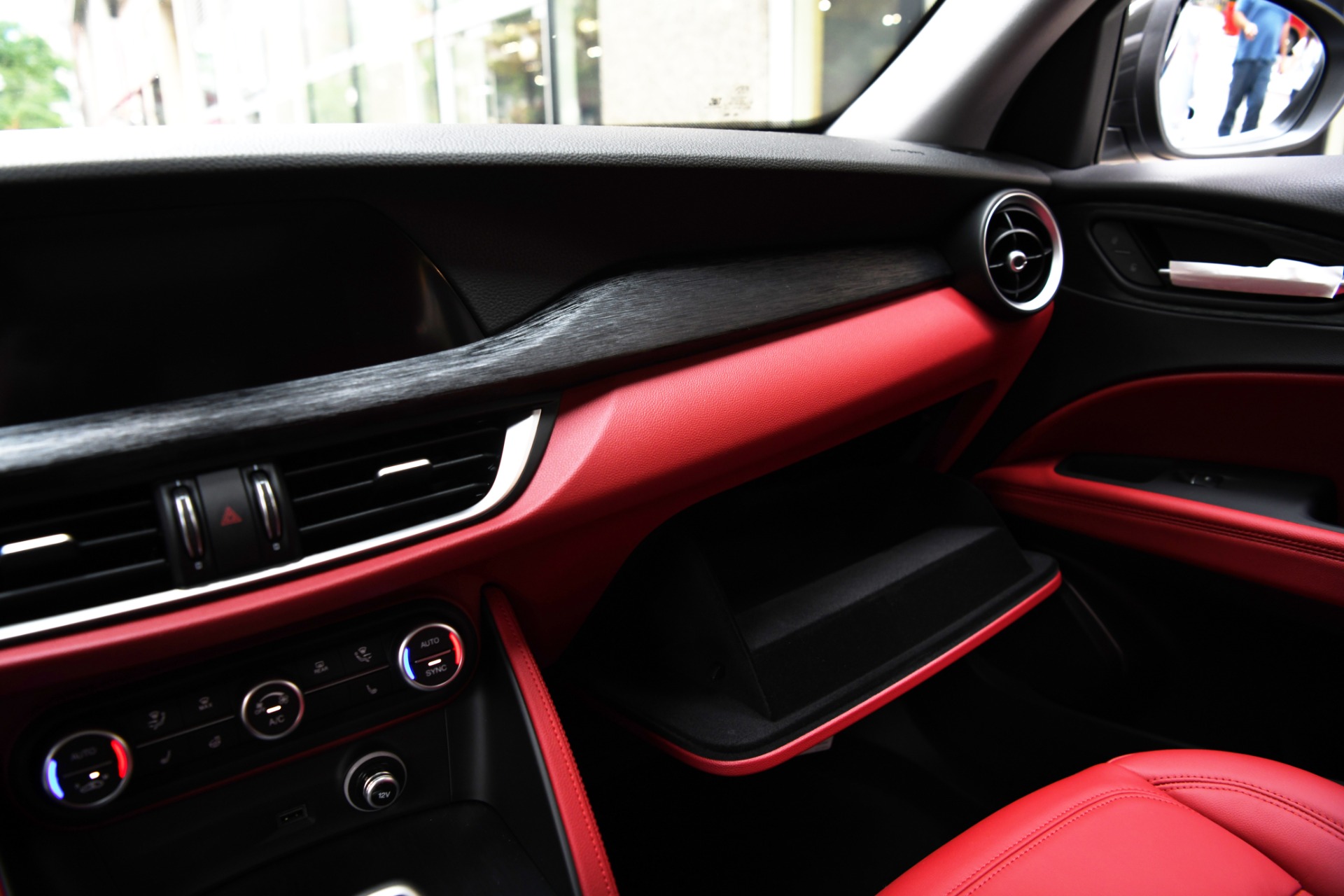 New 2021 Alfa Romeo Stelvio Sprint | St. Petersburg, FL