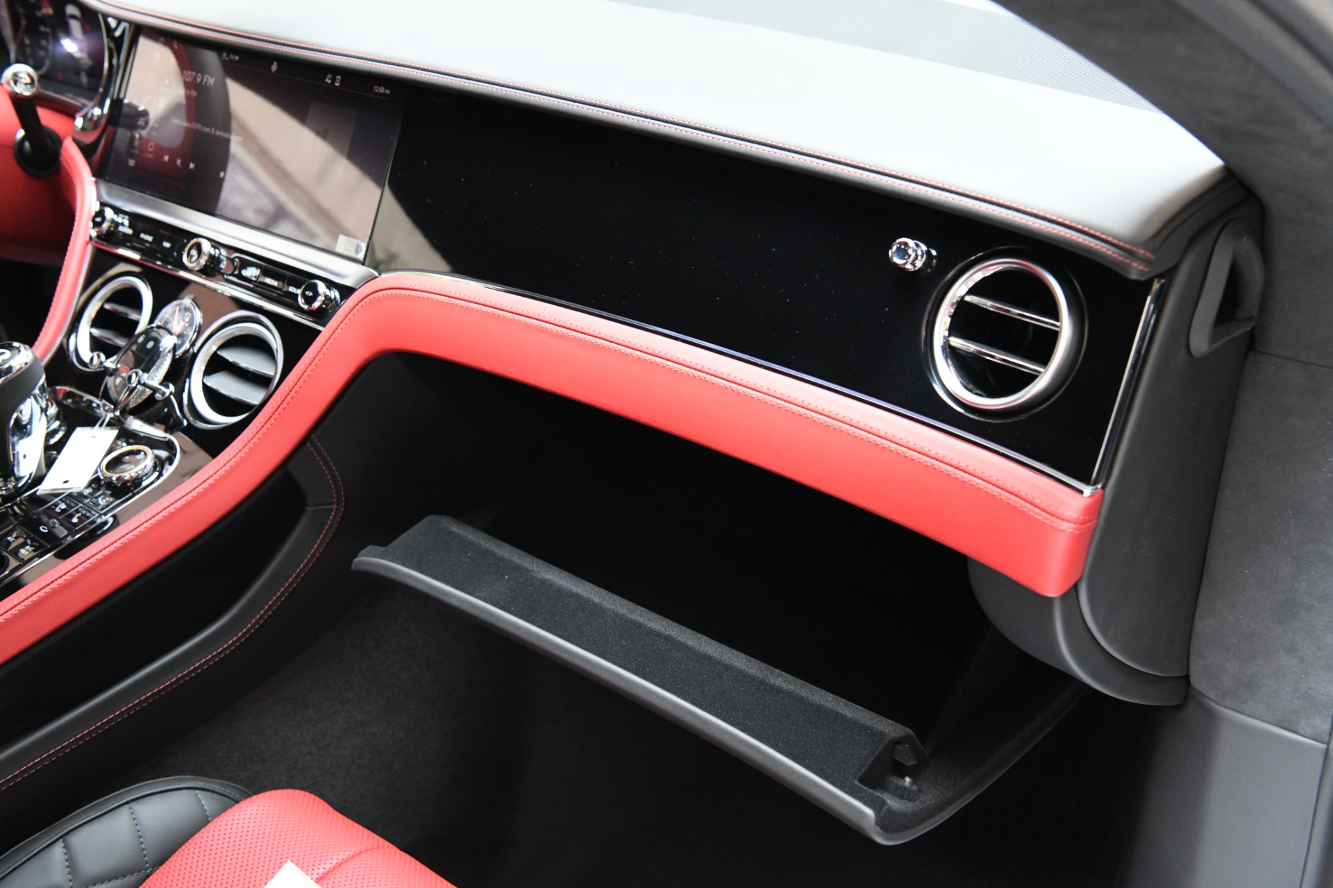 New 2021 Bentley continental GT GT V8 | St. Petersburg, FL