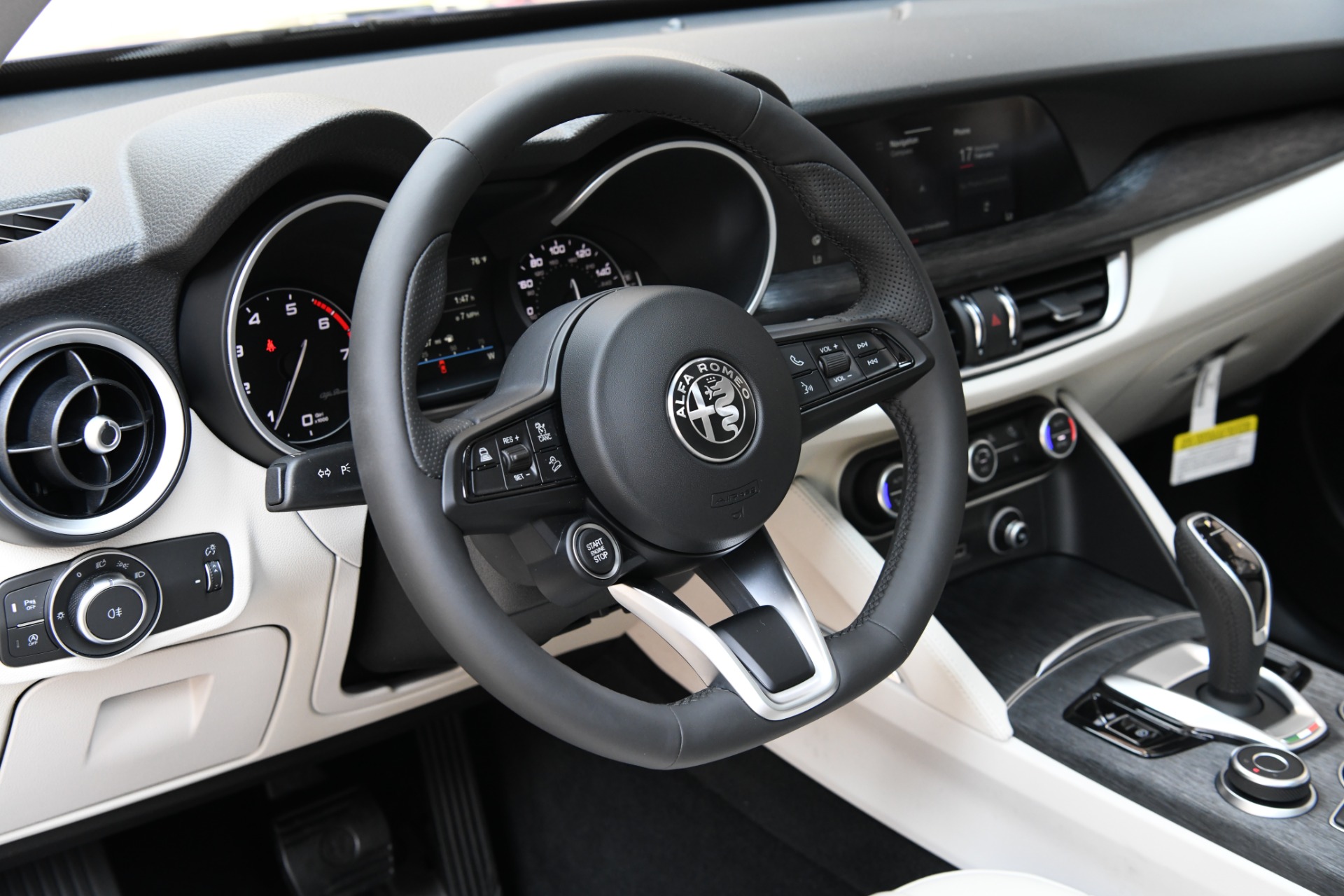 New 2021 Alfa Romeo Stelvio Sprint | St. Petersburg, FL