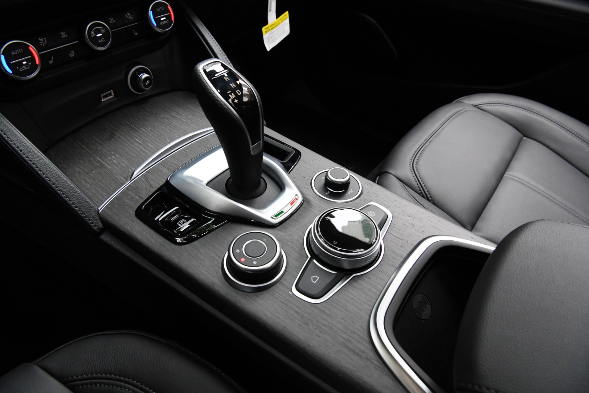New 2022 Alfa Romeo Stelvio Ti | St. Petersburg, FL