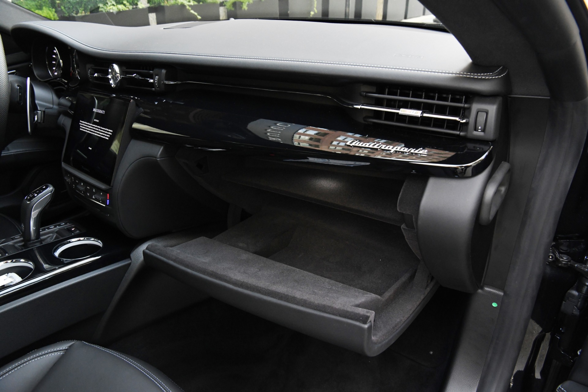 New 2022 Maserati Quattroporte Modena Q4 | St. Petersburg, FL