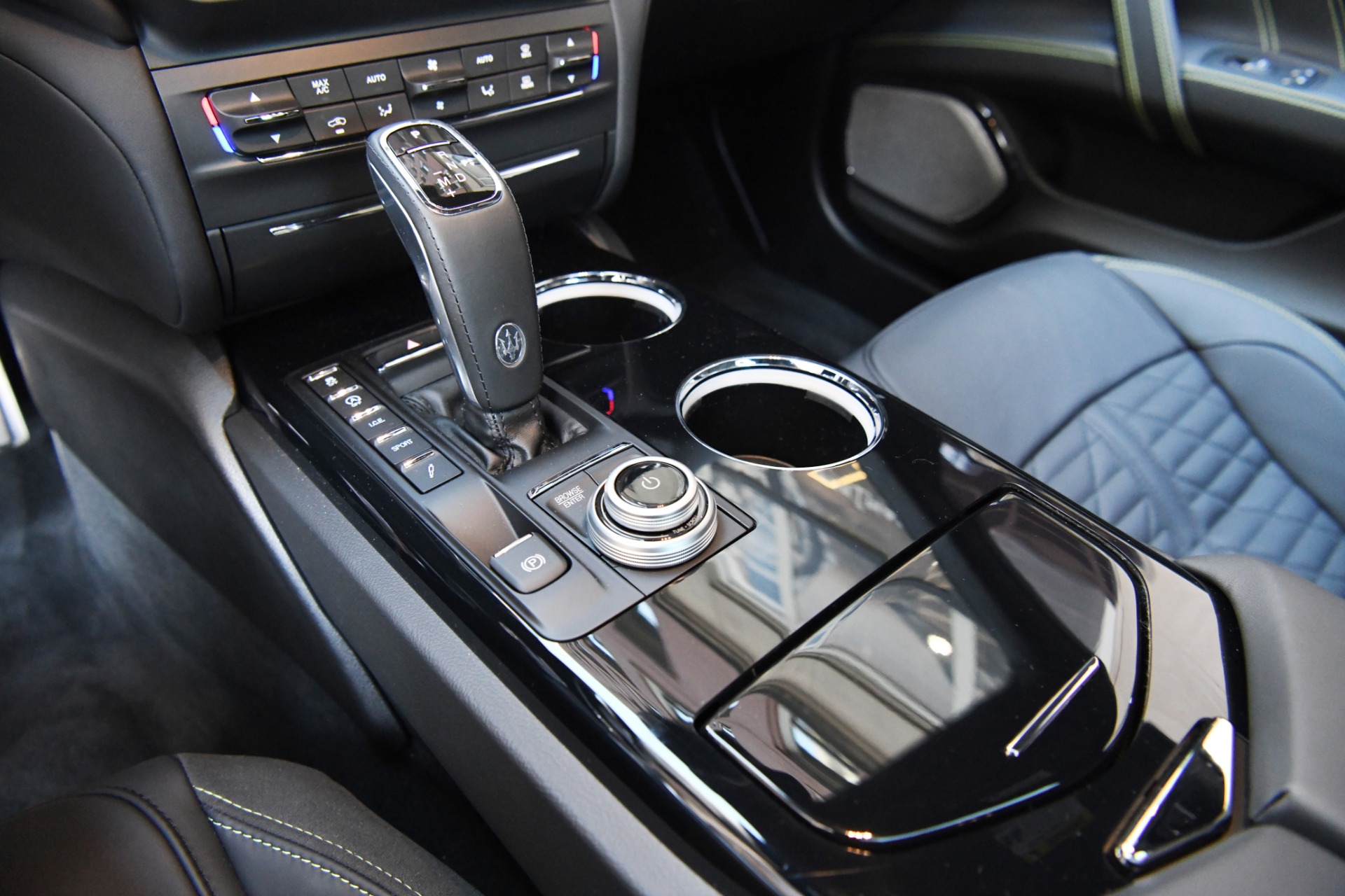 New 2022 Maserati Ghibli Modena Q4 | St. Petersburg, FL