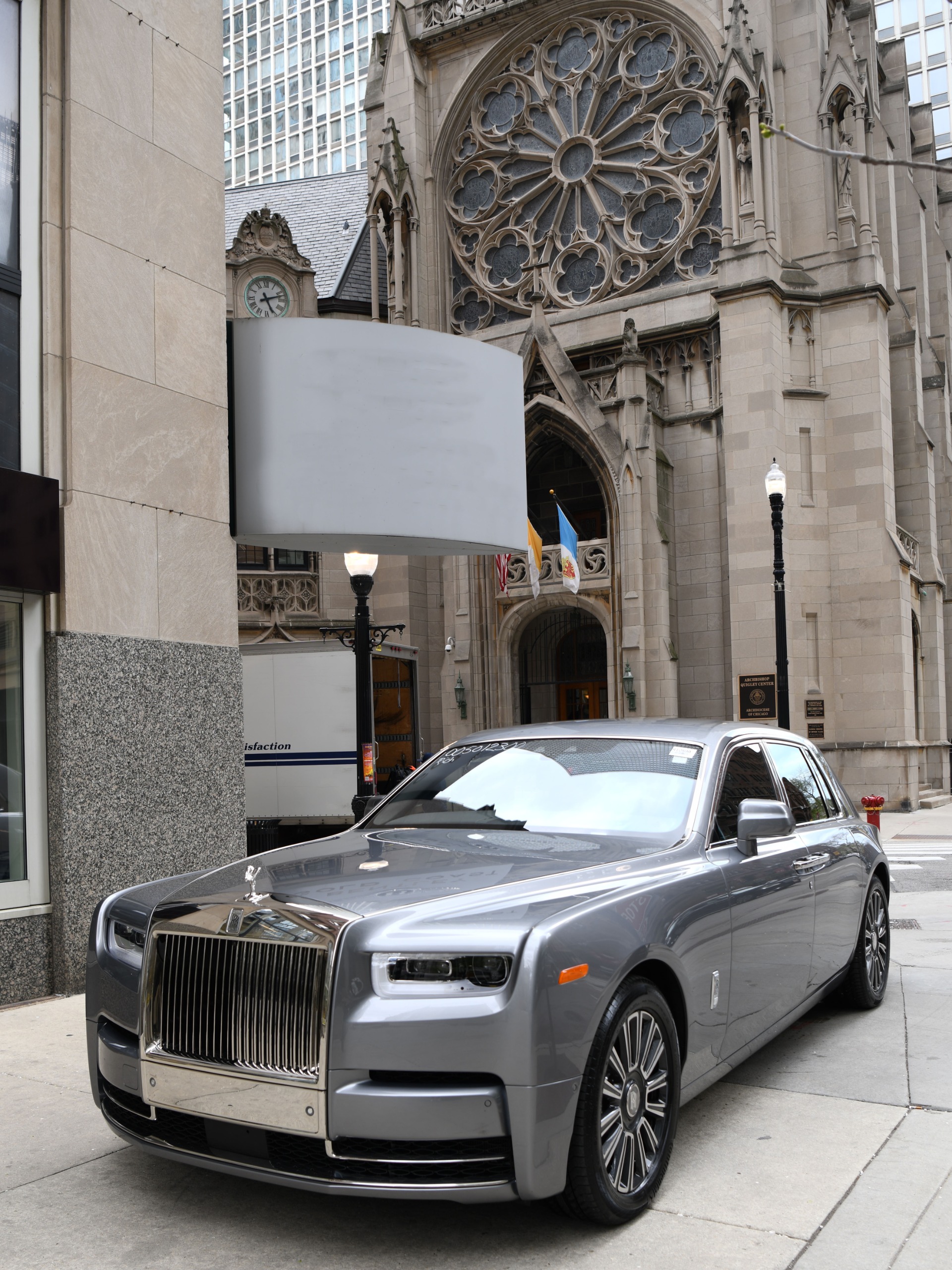 used-2022-rolls-royce-phantom-for-sale-call-for-price-bentley-gold